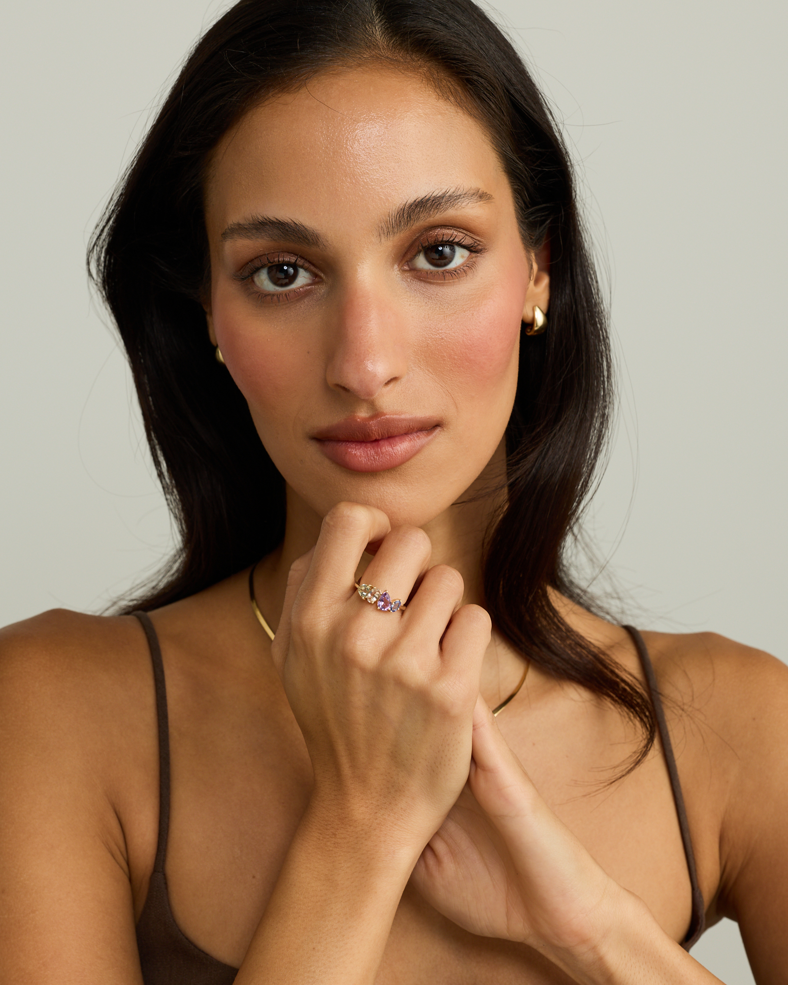 Bague multi-gemmes en améthyste verte, morganite, améthyste rose et tanzanite en or jaune 10 carats