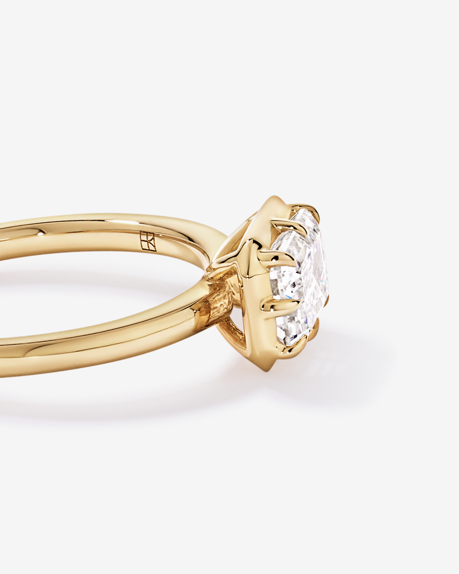 1.50TW Emerald Cut Laboratory-Grown Diamond Solitaire Ring in 14kt Yellow Gold