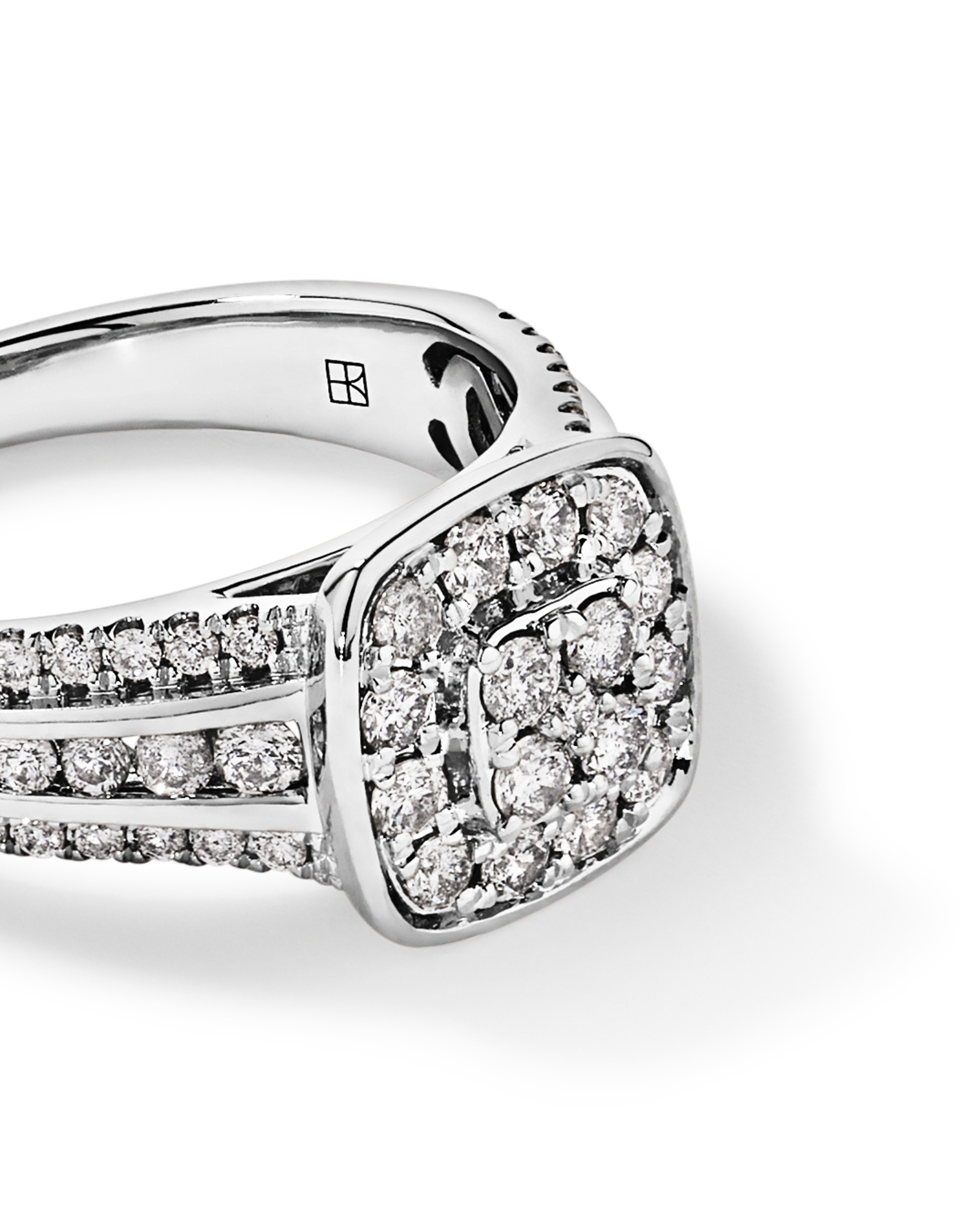 0.85 Carat TW Cushion-Shaped Diamond Cluster Ring 10kt Gold