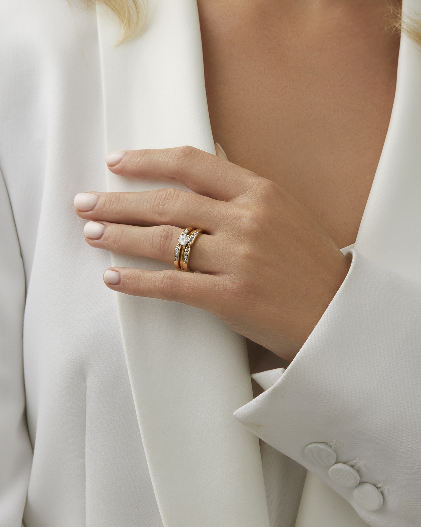 Bague de fiançailles Solitaire de Michael Hill en or jaune et blanc 18 K avec diamants du Code of Origin de De Beers totalisant 0,50 ct