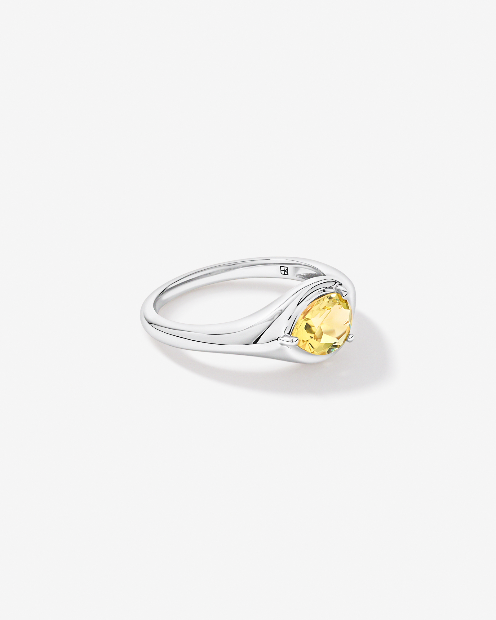 Pear Cut Lemon Quartz East-to-West Set Ring 10kt Gold