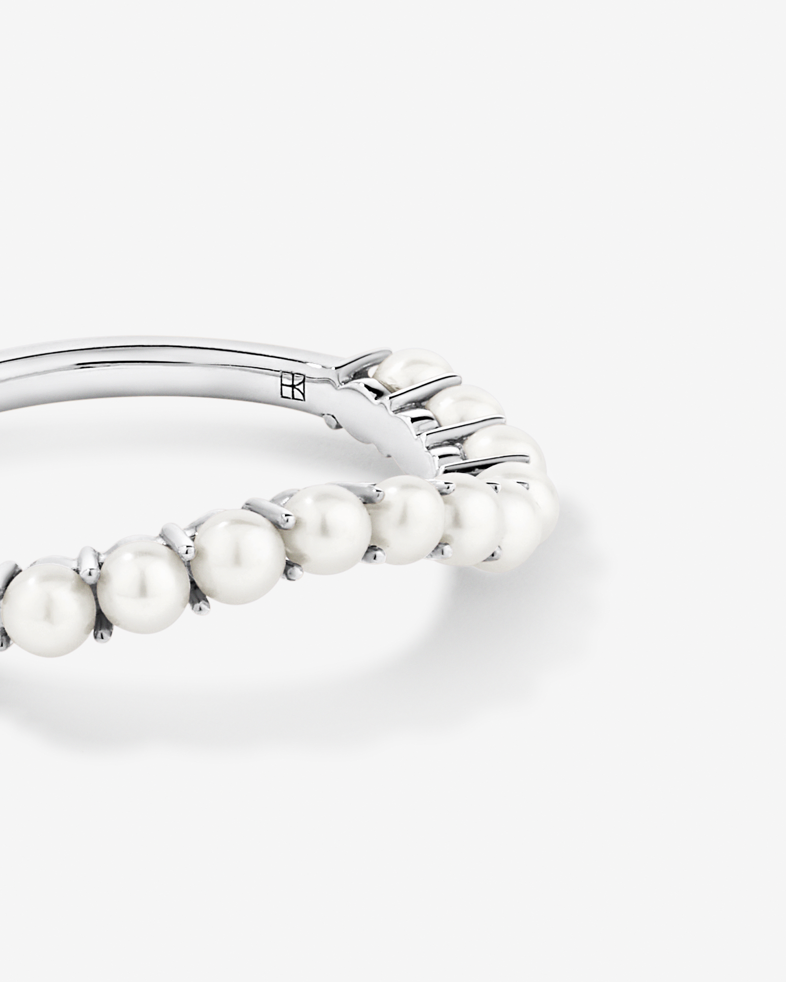 Cultured Freshwater Pearl Wave Band Ring 10kt White Gold