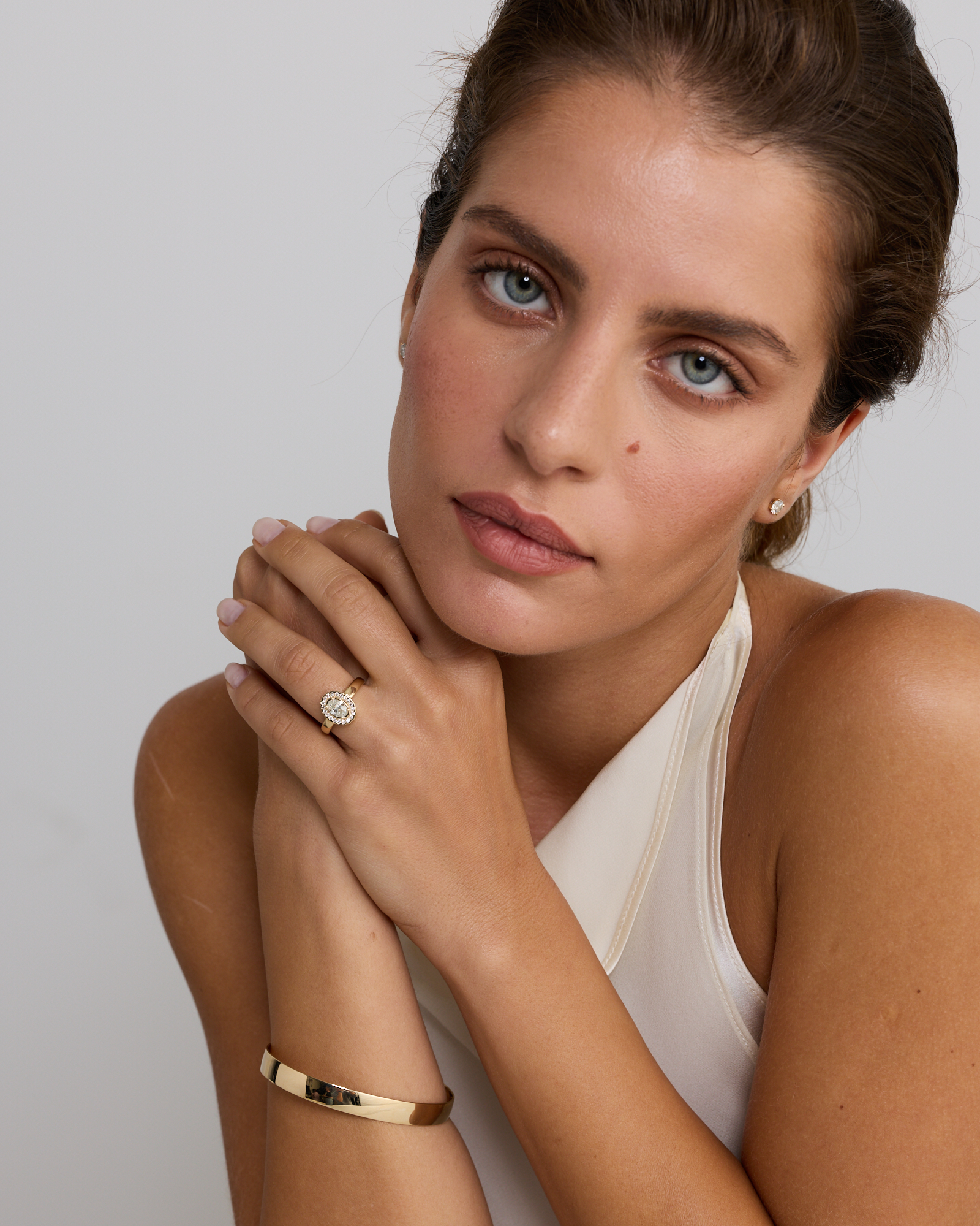 Carat TW Oval Diamond Floral Halo Ring 14kt Yellow Gold