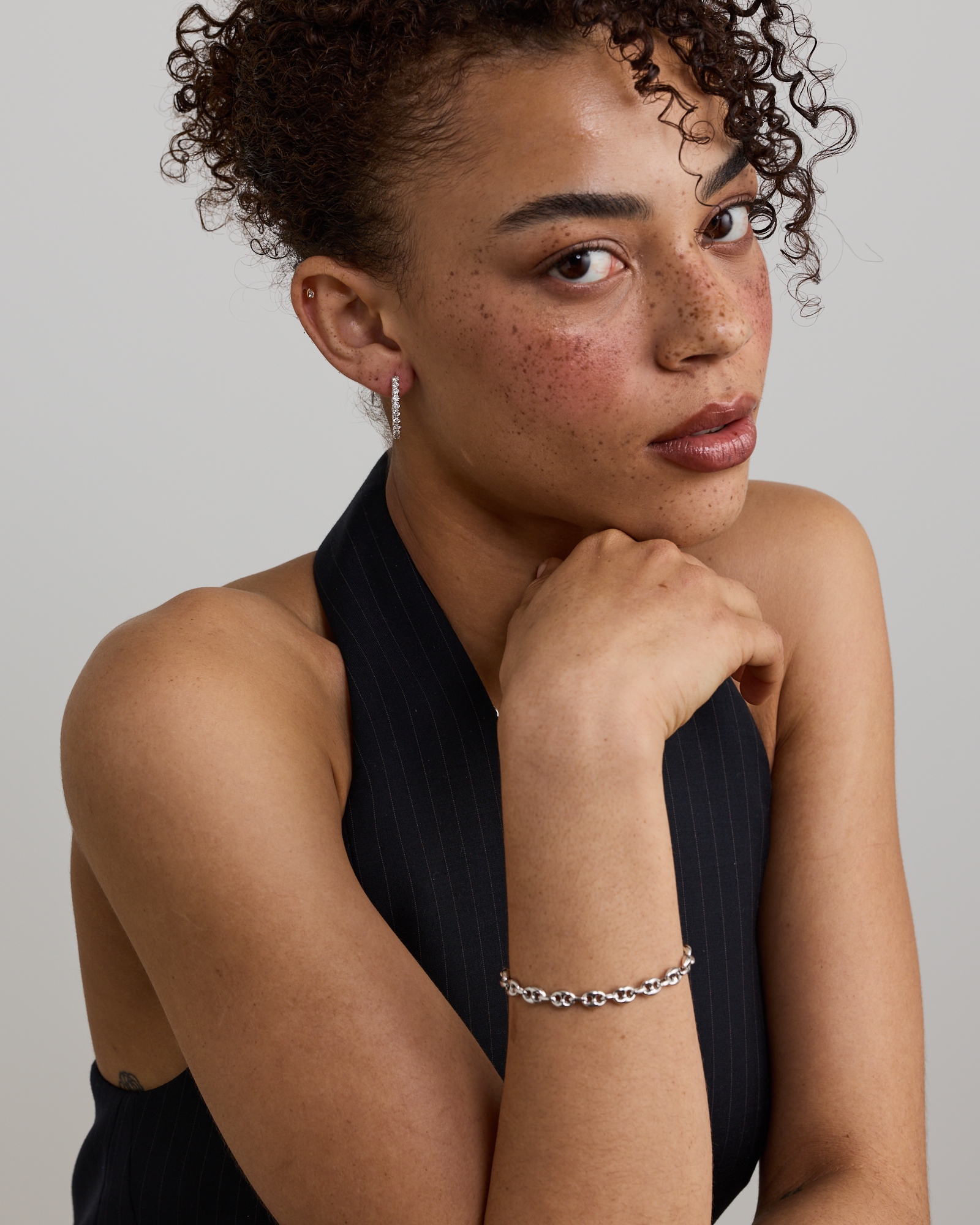 2,00TW Boucles d’oreilles à cerceau en diamant à l’envers en laboratoire en argent -Medium