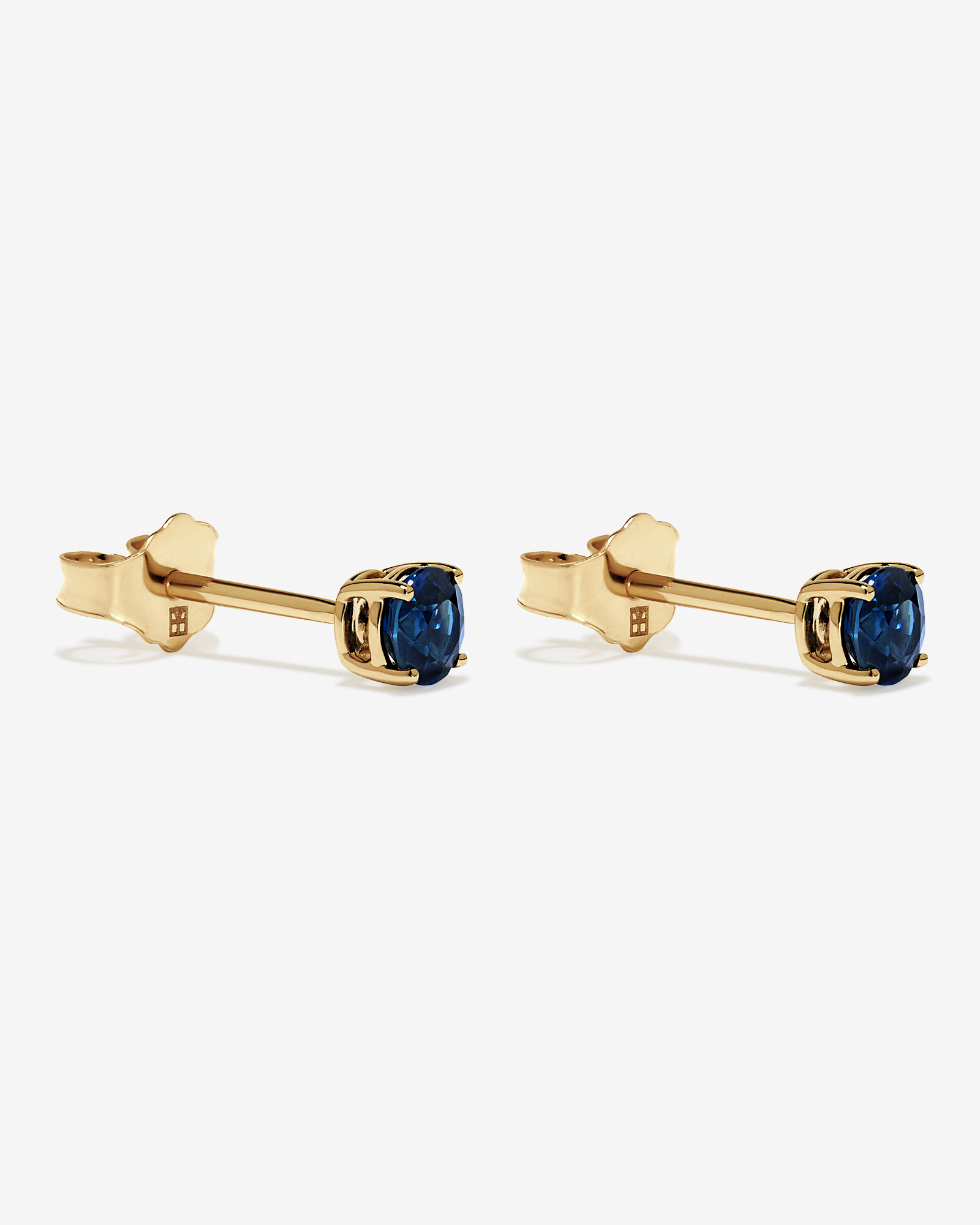 Australian Sapphire Round Stud Earrings in 10kt Yellow Gold
