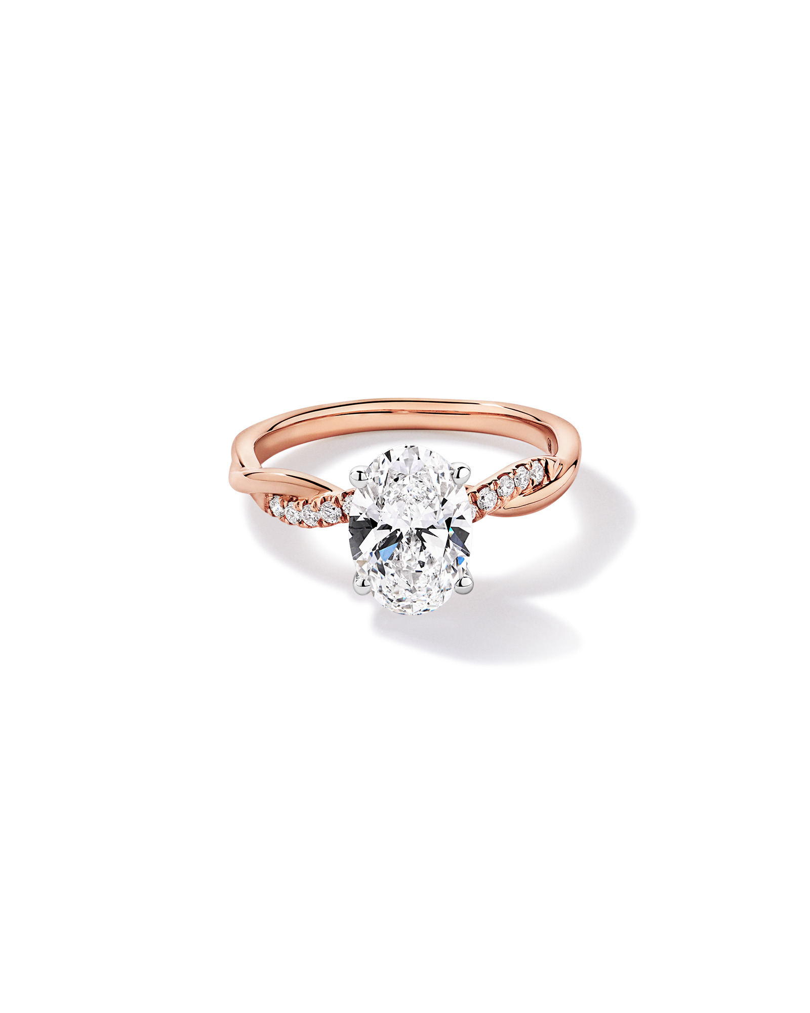 Bague de fiançailles torsadée en or rose et blanc 14 carats, sertie d'un diamant ovale 2,10 carats cultivé laboratoire