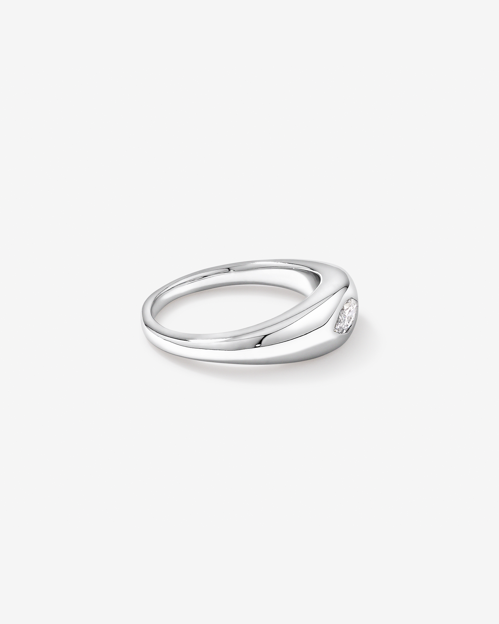 0,30 carat TW bague dôme avec diamant de laboratoire taille marquise en argent sterling