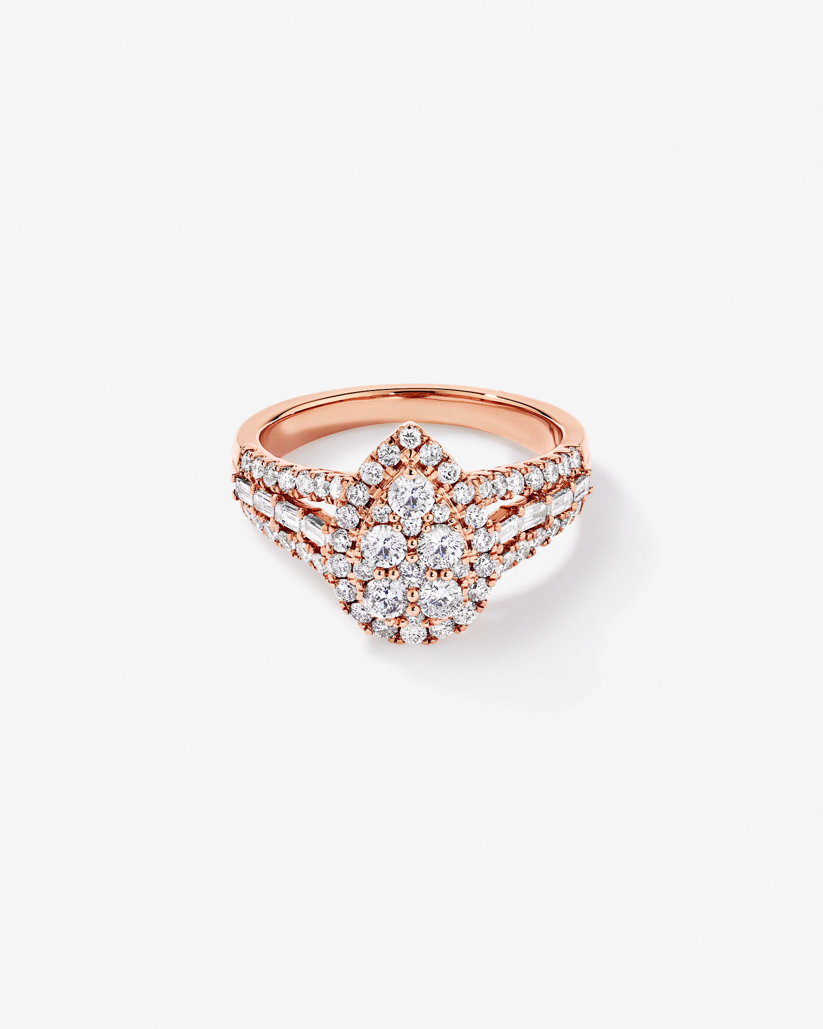 Bague en or rose 14 carats sertie de diamants ronds brillants et baguettes, pour un total 1,25 carat.