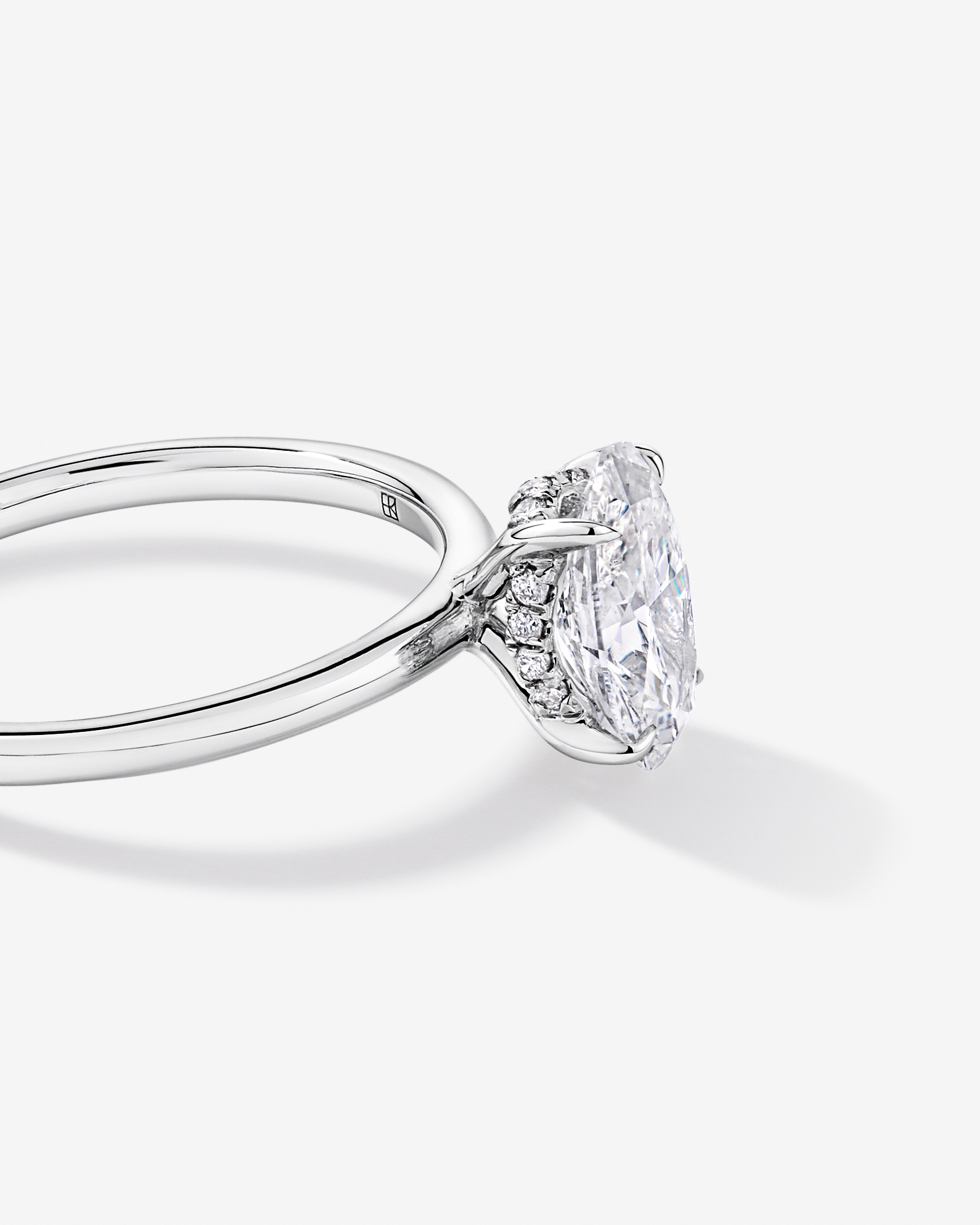 1.57TW Oval Laboratory-Grown Diamond Solitaire Ring 14kt Gold