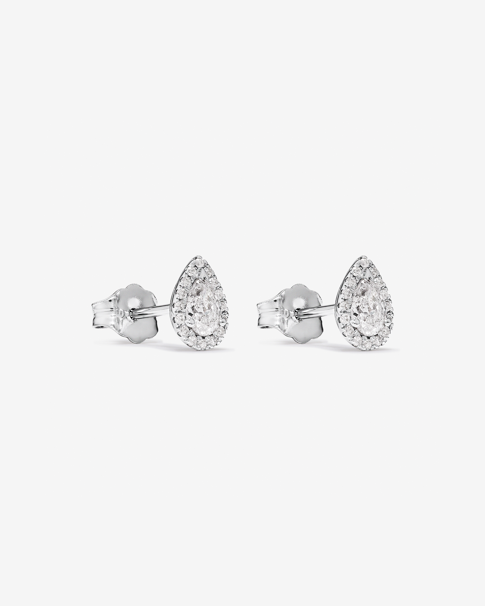 Boucles d'oreilles puces halo poire de 0,45 carat TW en diamant en or blanc 10kt