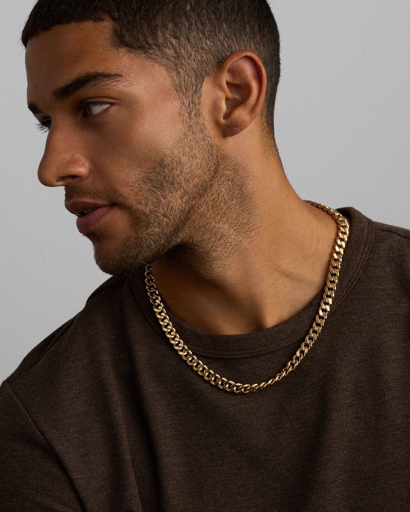 55cm (22") 9mm Width Semi Solid Diamond Cut Curb Chain in 10kt Yellow Gold