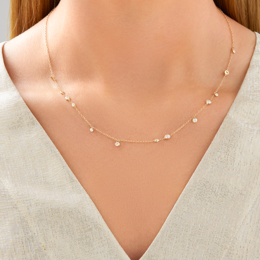 Collier en or jaune 10 K avec diamants totalisant 0,47 ct