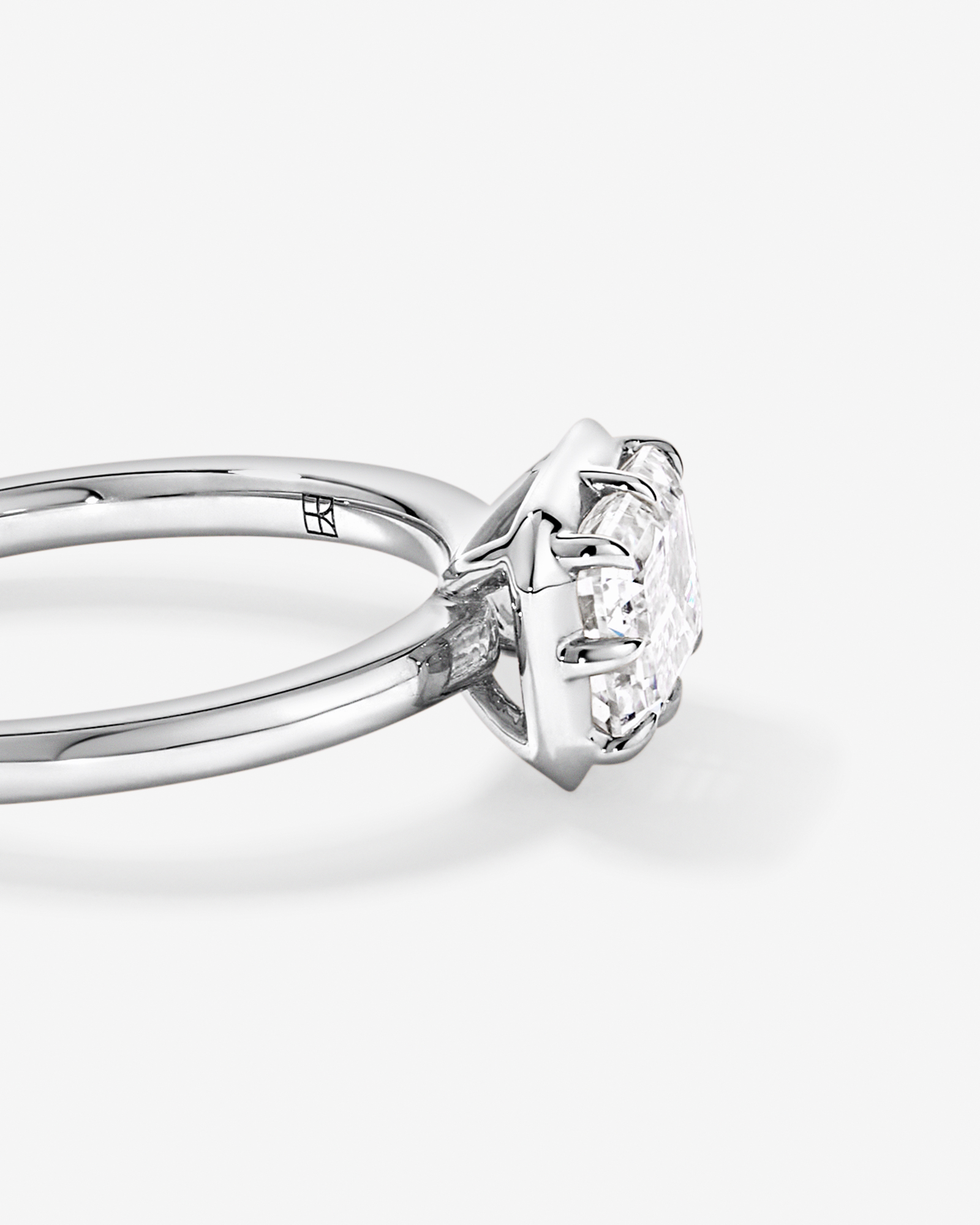 1.50TW Emerald Cut Laboratory-Grown Diamond Solitaire Ring 14kt Gold