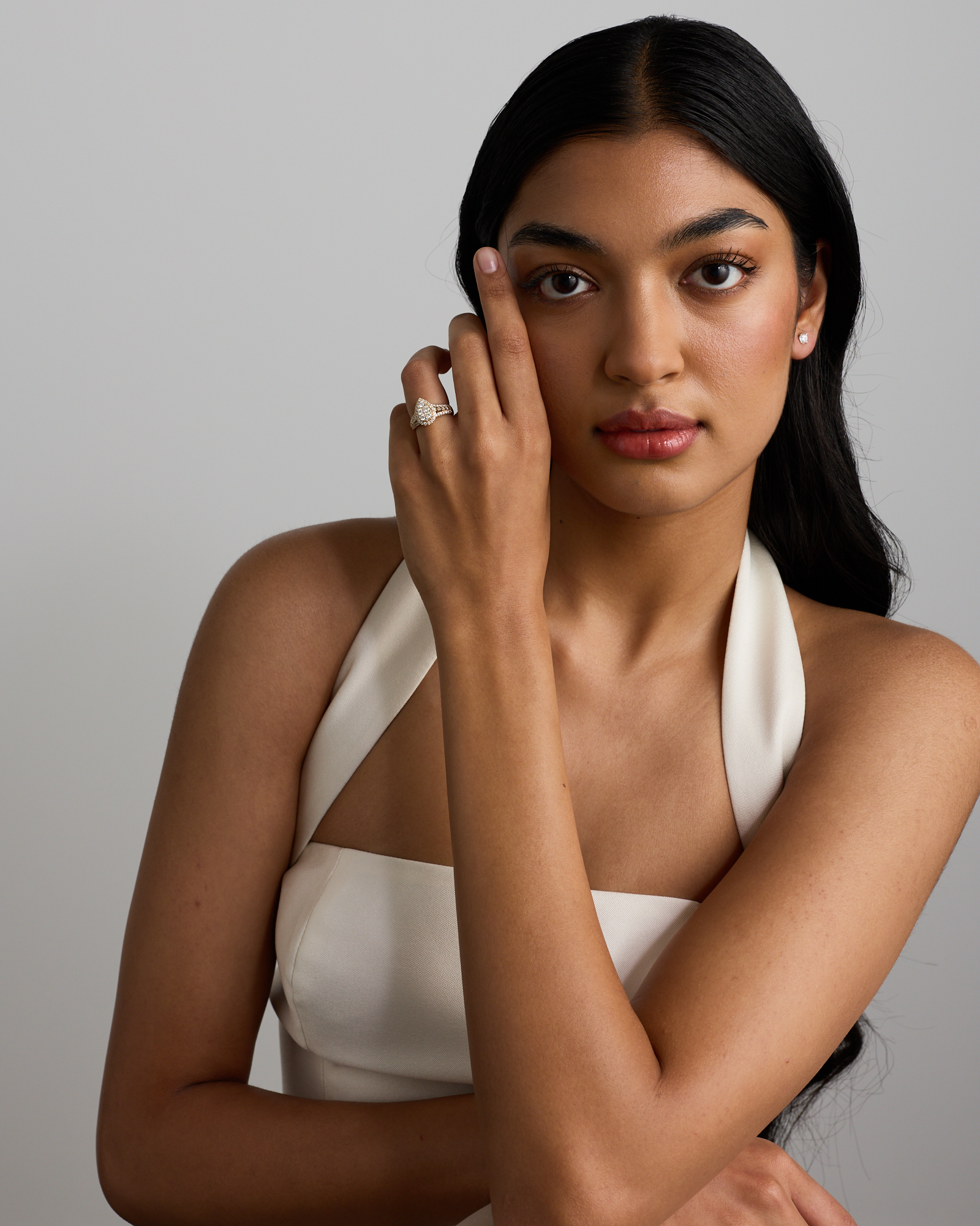 1.25 Carat TW Round Brilliant and Baguette Cluster Diamond Ring 14kt Yellow Gold