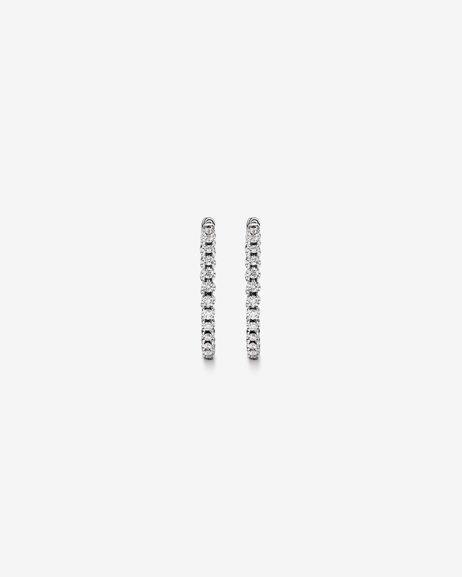 Boucles d’oreilles en diamant créées en laboratoire de 0,60 carat TW serties en or blanc 10 carats