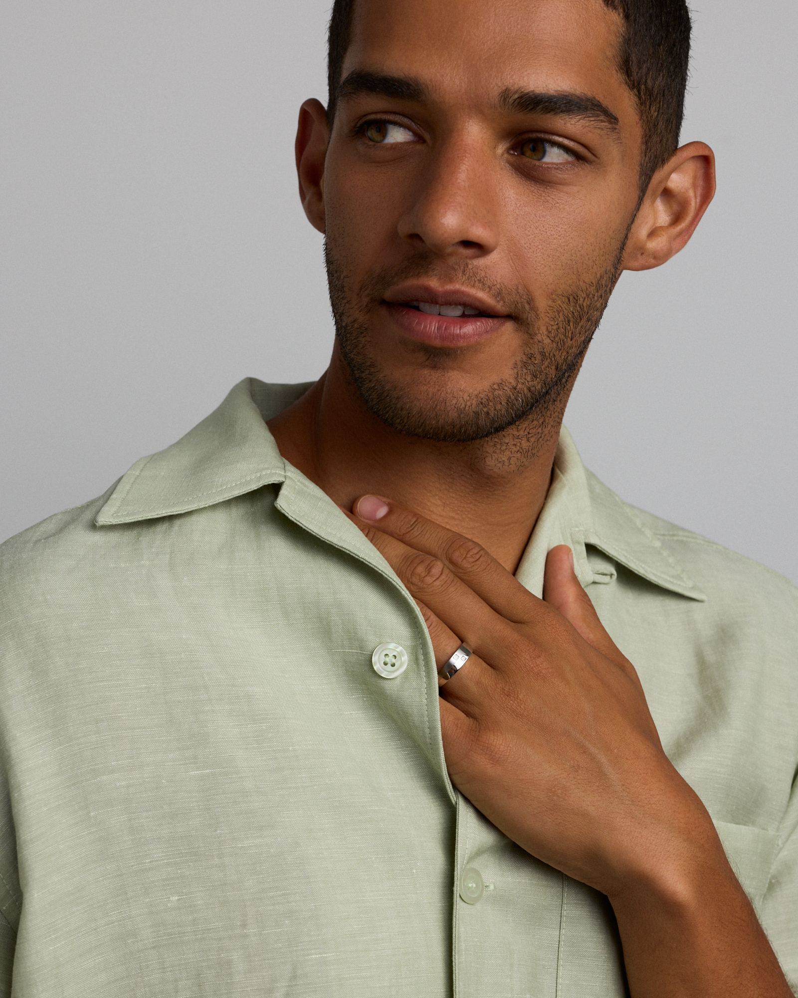 Bague en or blanc 10 K avec diamants pour homme