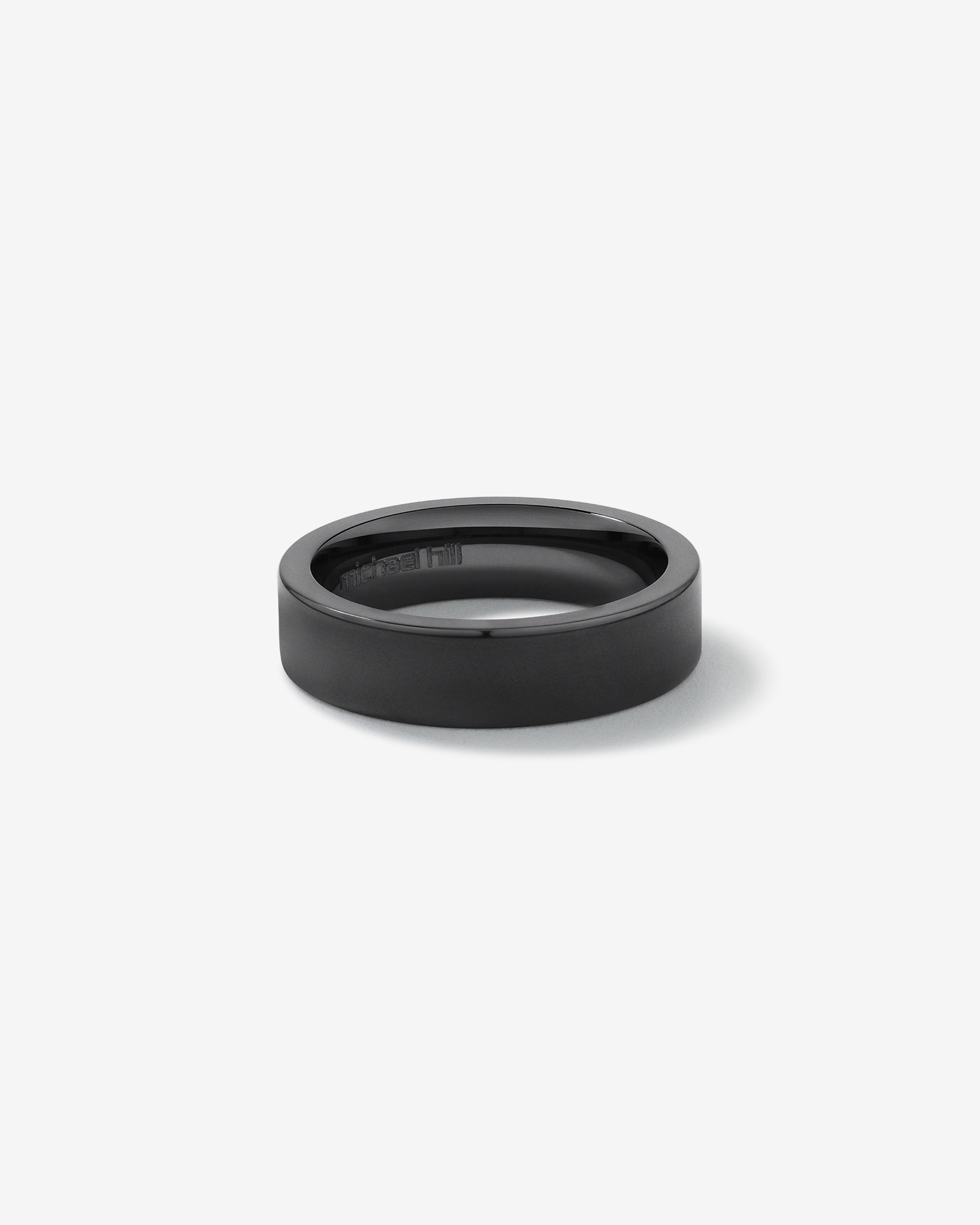 Bague en titane noir