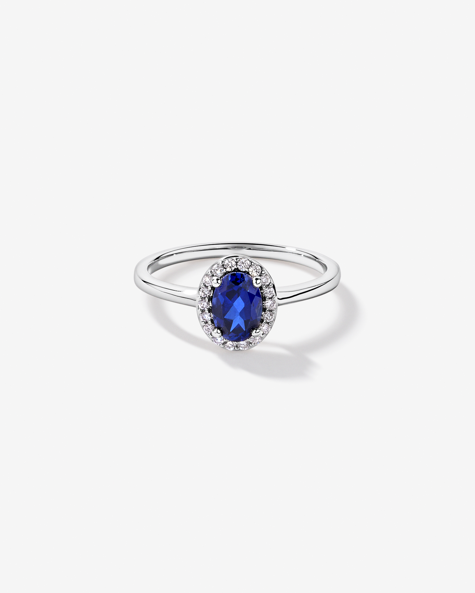 Création de la bague halo en diamant Sapphire & 0.10TW cultivée laboratoire or jaune 10kt et Rhodium