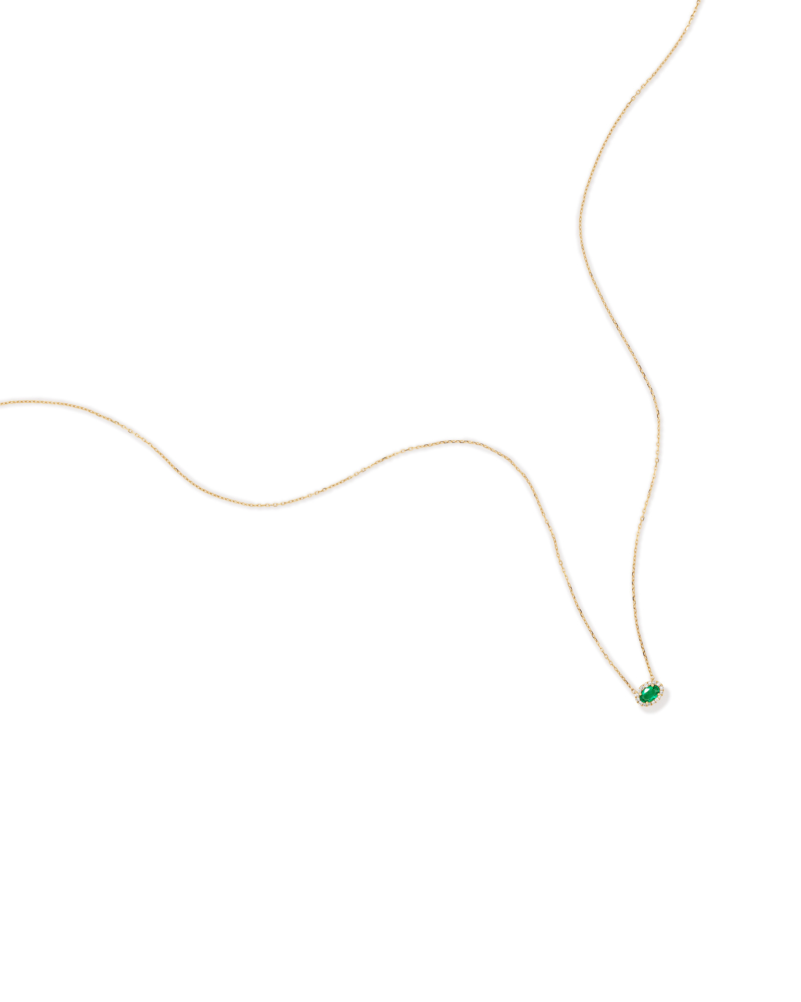 Collier Halo en Pierre Précieuse Émeraude Verte Taille Ovale et 0,05 Carat TW Diamant en Or Jaune 10 kt