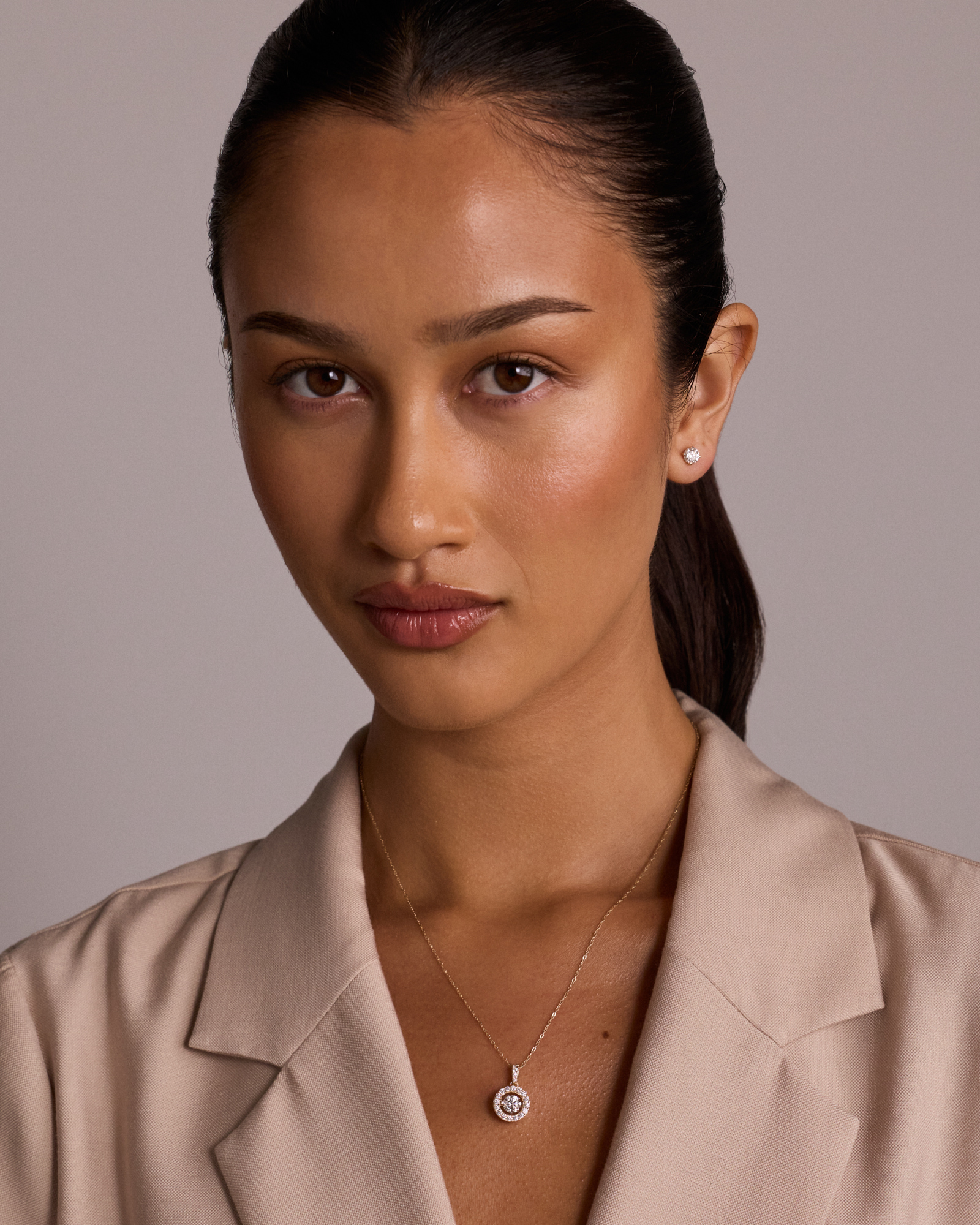 Lume Lab Round Pendant with 1.00 Carat TW of Laboratory-Grown Diamonds in 10kt Gold