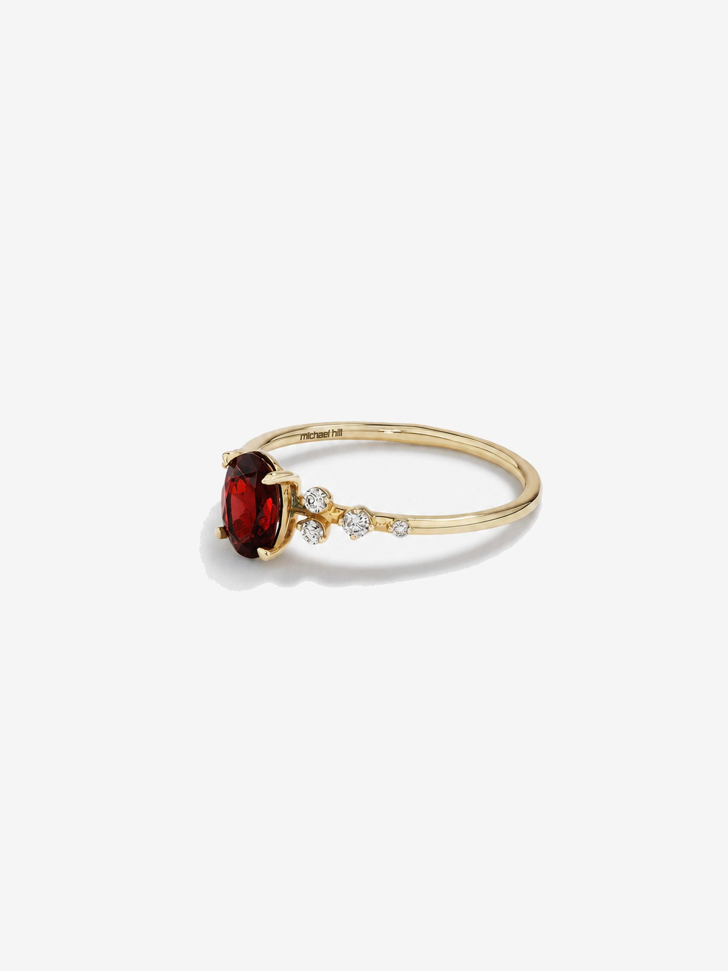 Bague Grenat avec diamants 0,12 ct PT en or jaune 10