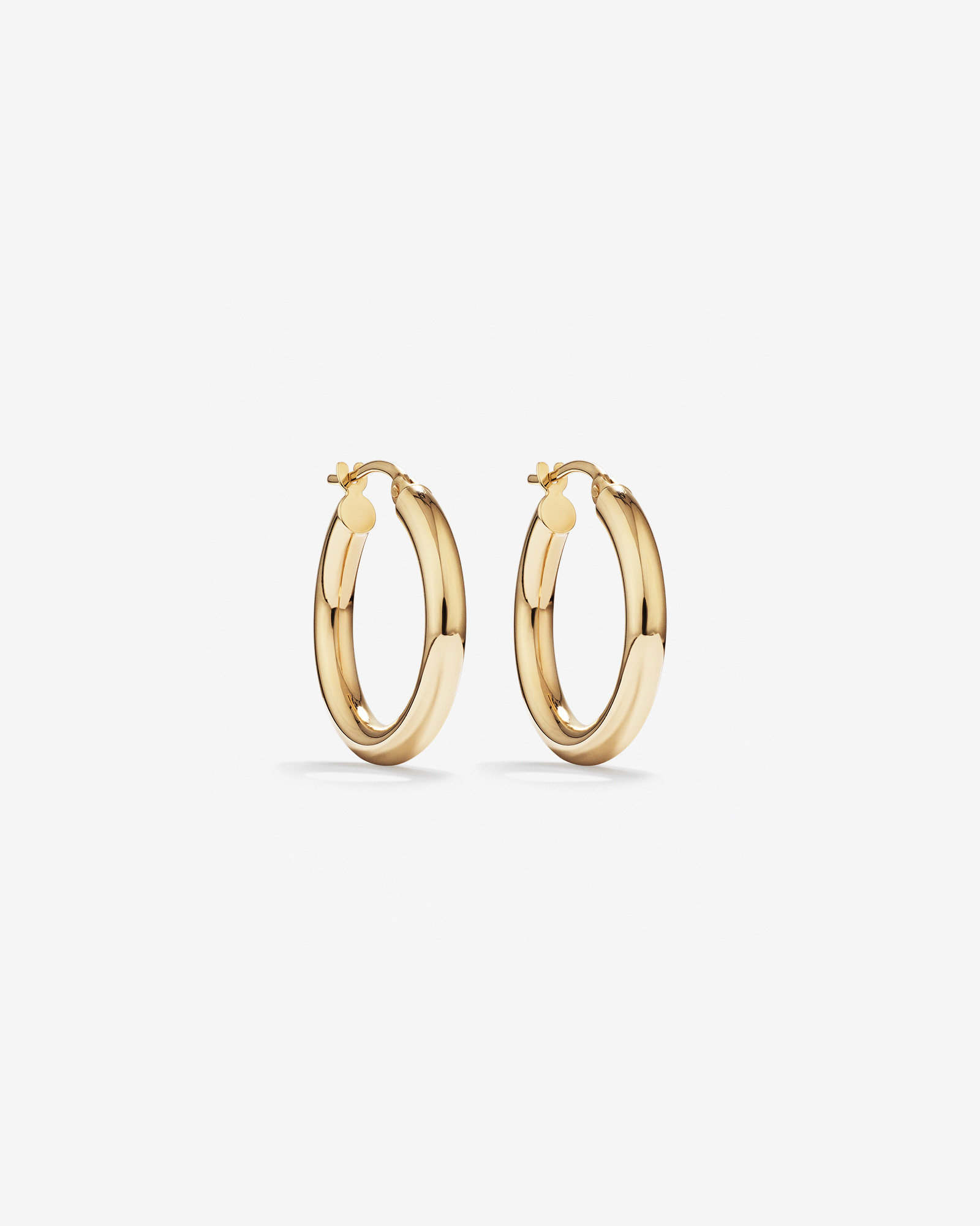15mm Hoop Earrings in 10kt Yellow Gold