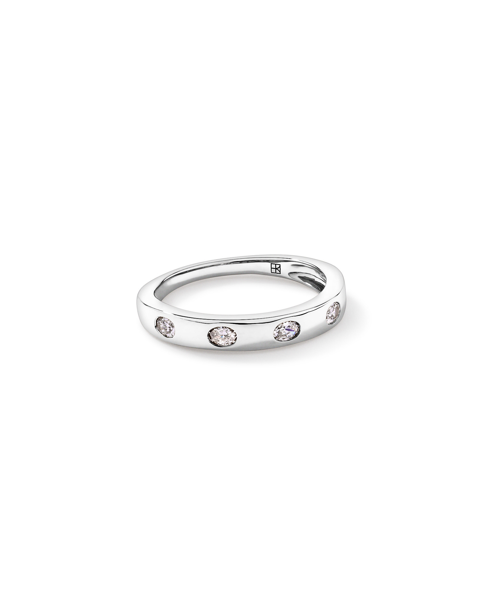 0.22TW Oval Laboratory-Grown Diamond Wedding Band 14kt Gold