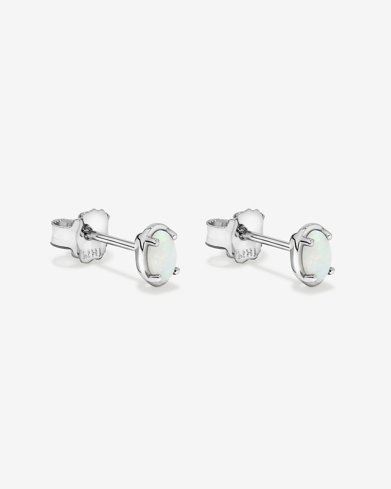 Boucles d’oreilles ovales australiennes en opale en argent sterling