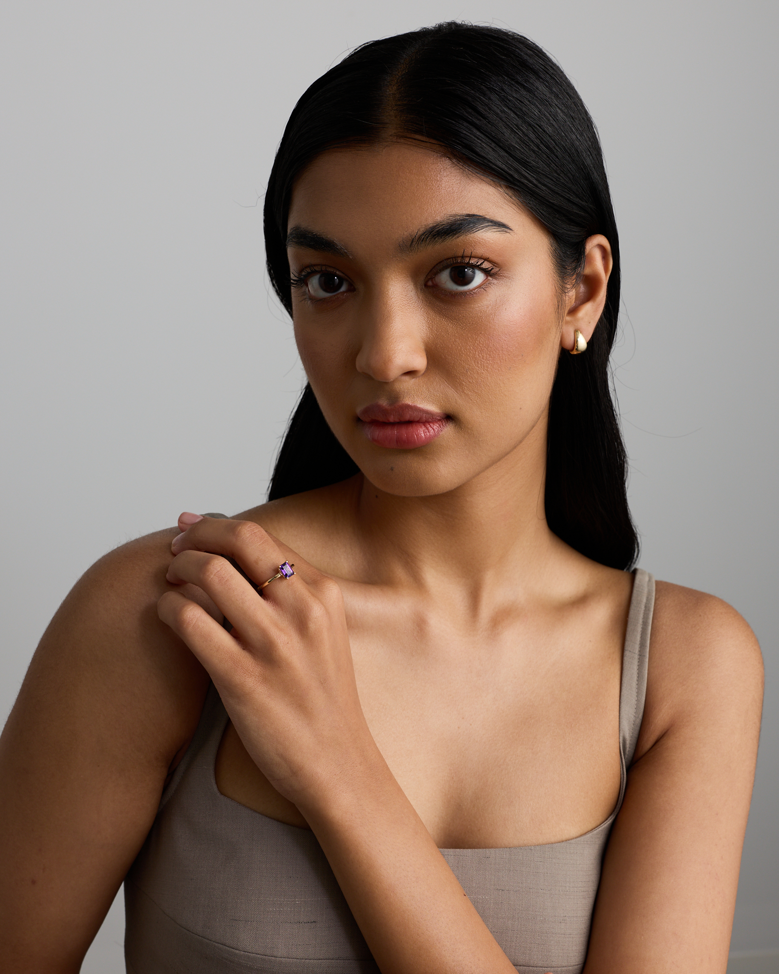 Bague avec Améthyste Taille Émeraude en Or Jaune 10 Carats