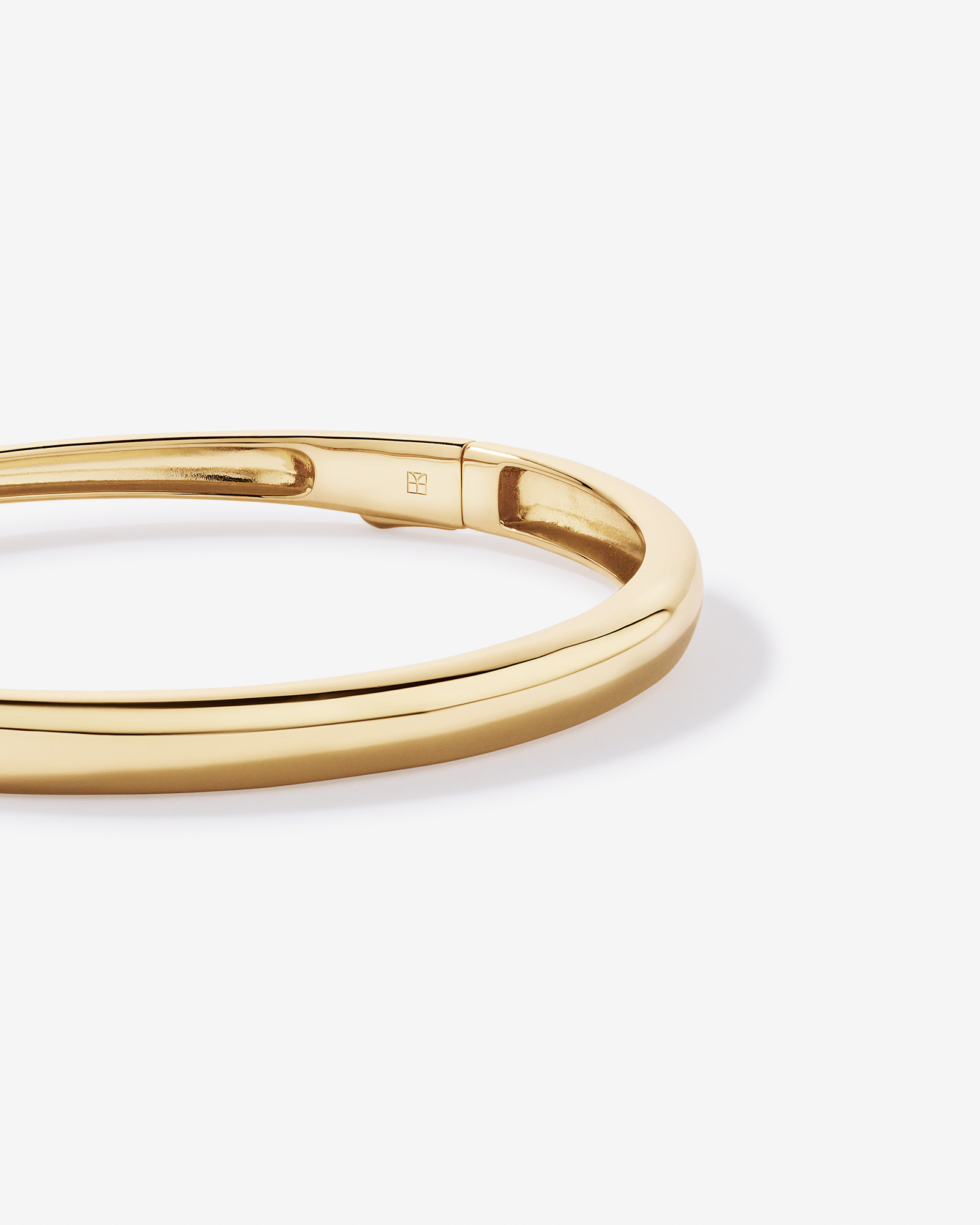 62mm Classic Polished Hinged Bangle in 18kt Vermeil
