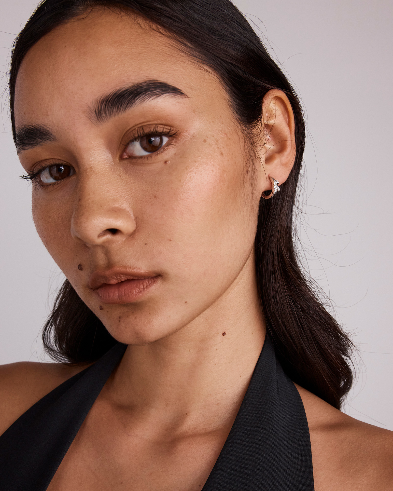 Boucles d’oreilles Huggie en zircone cubique en argent sterling