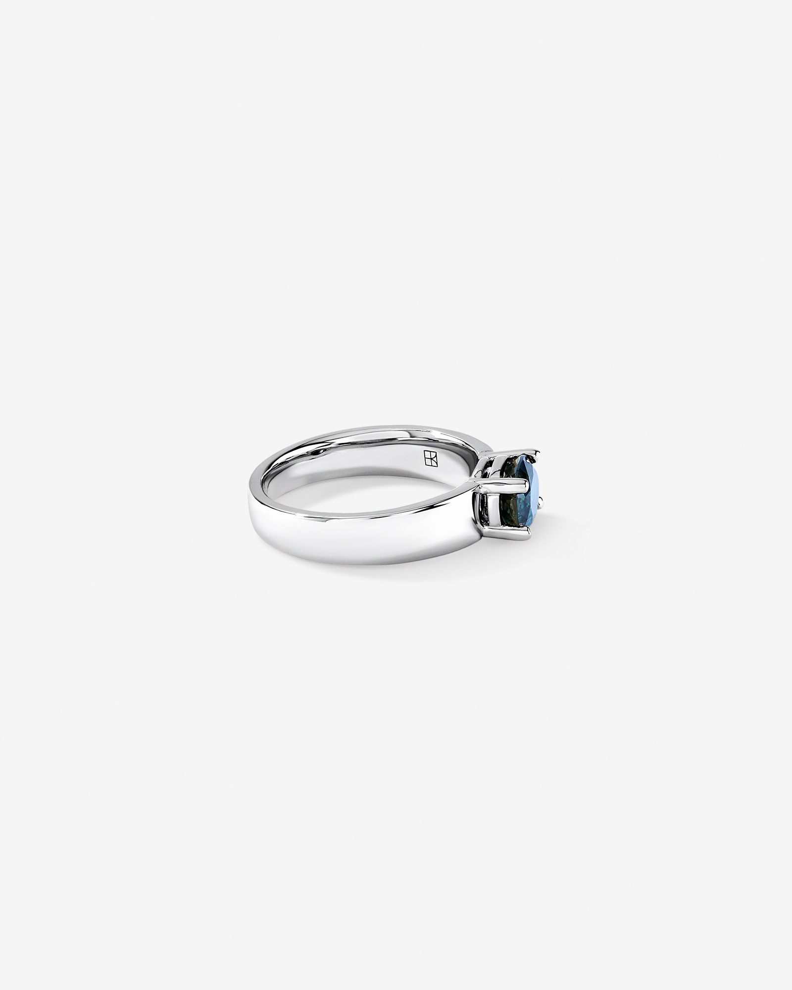 Australian Parti Sapphire East-to-West Set Ring 10kt Gold
