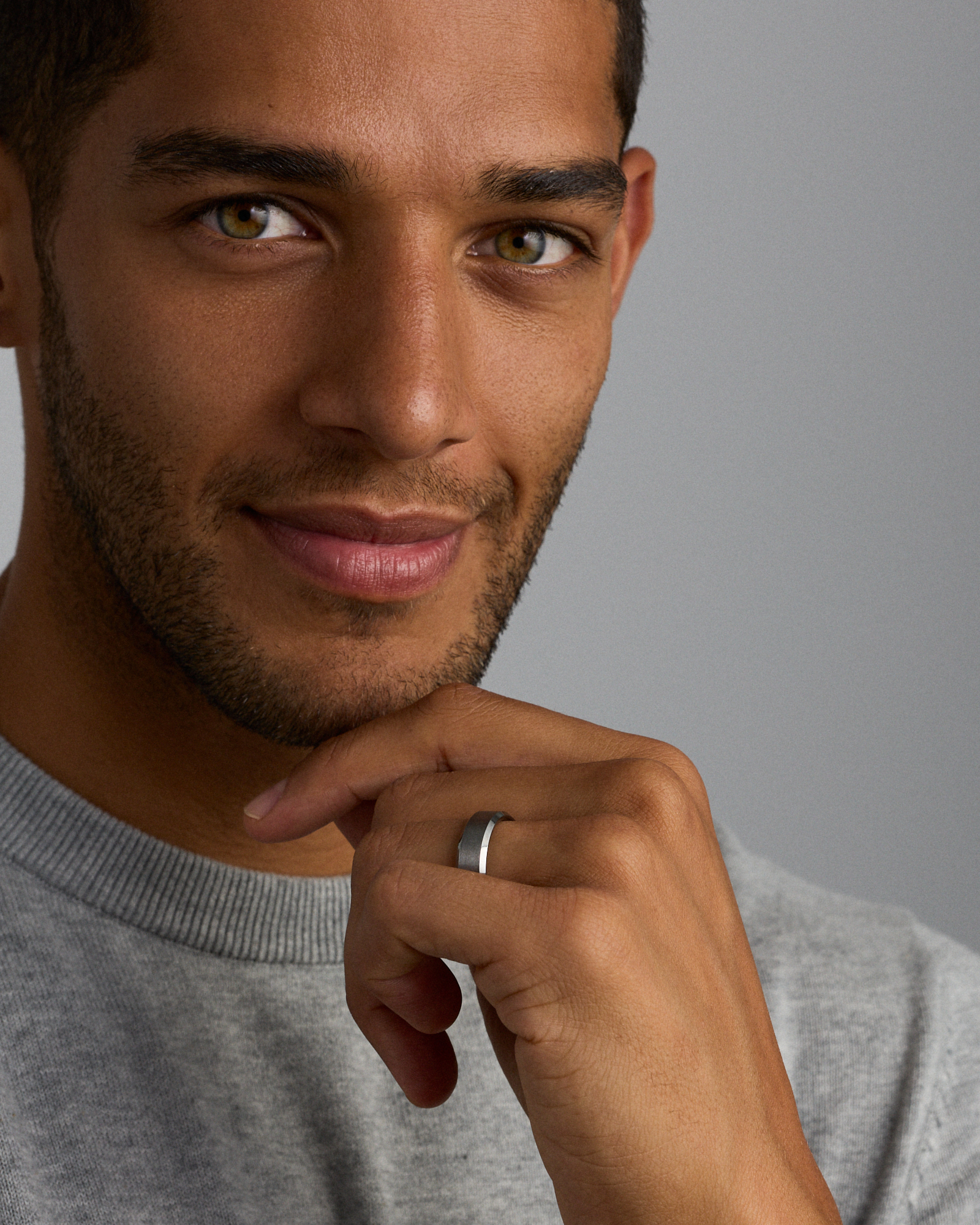 7mm Bevelled Edge Wedding Band in Tungsten