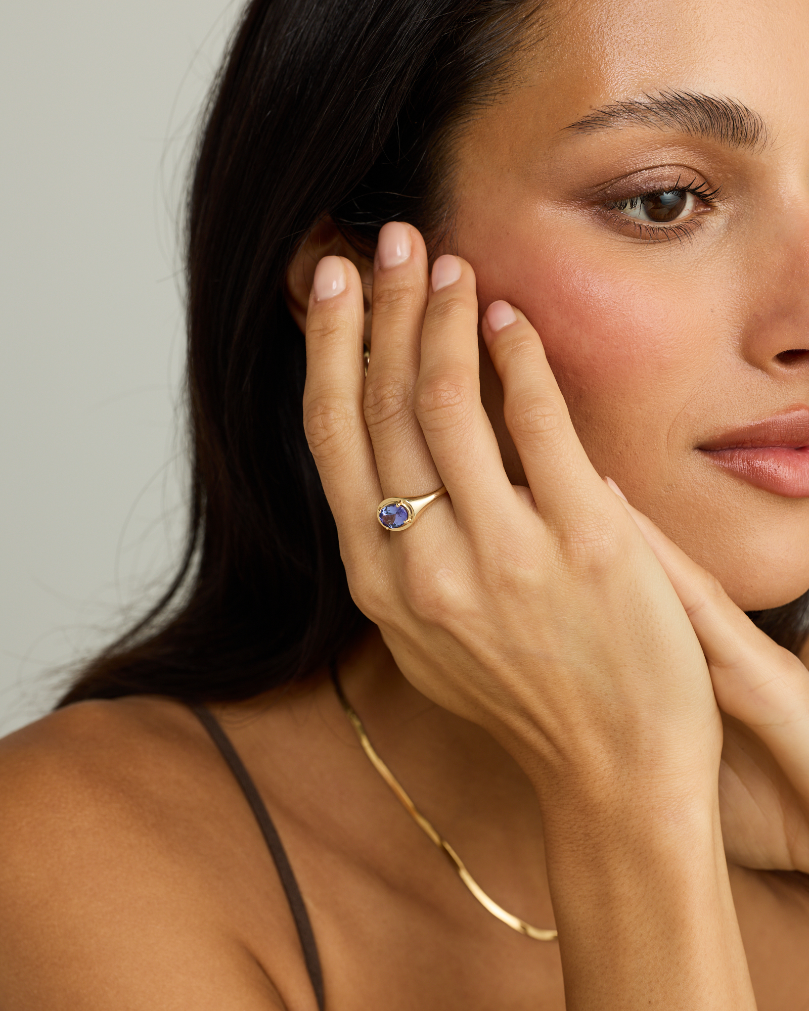 Oval Cut Tanzanite East-to-West Set Ring 10kt Yellow Gold