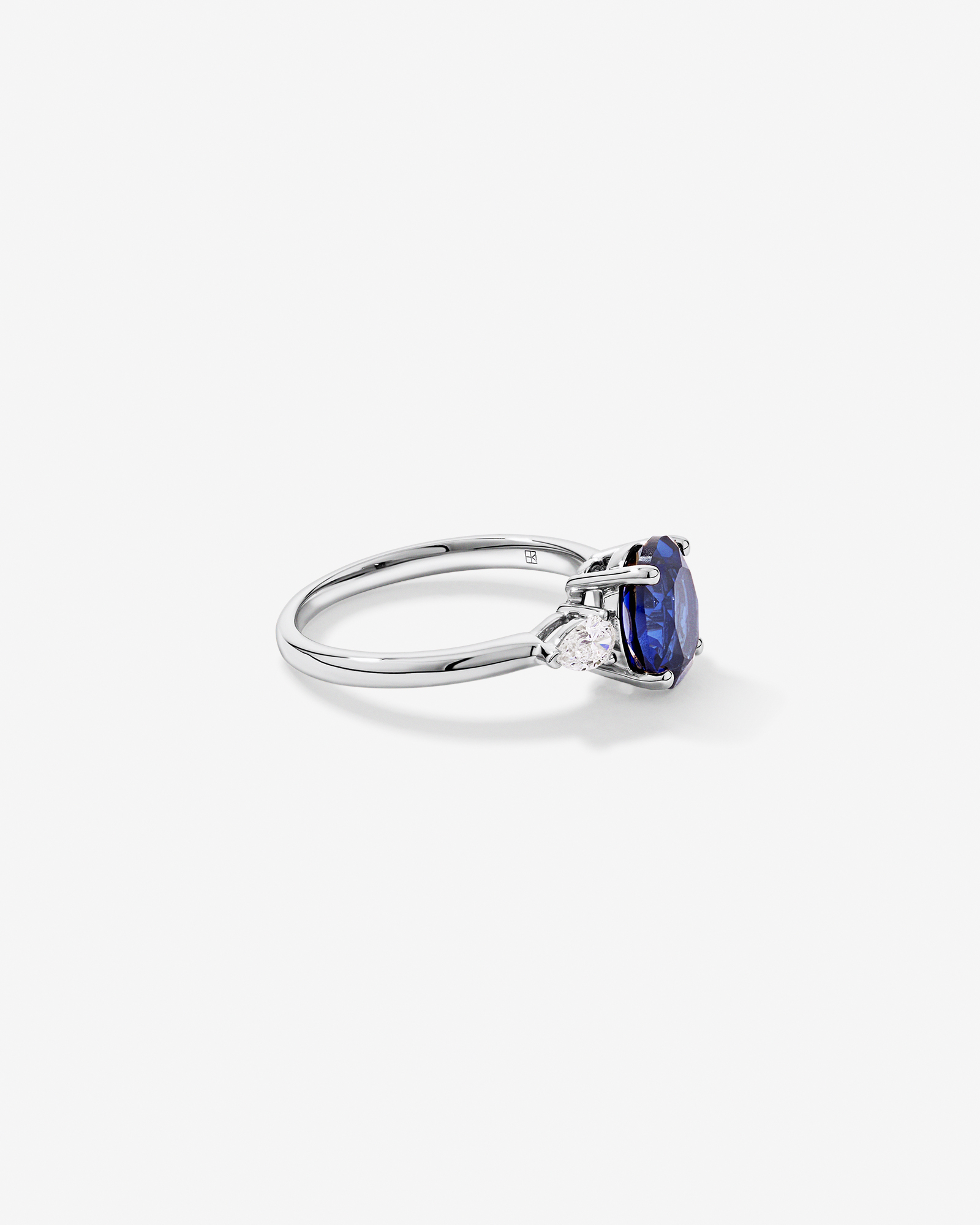 Created Sapphire and 0.27 Carat TW Laboratory-Grown Diamond Ring 10kt Gold