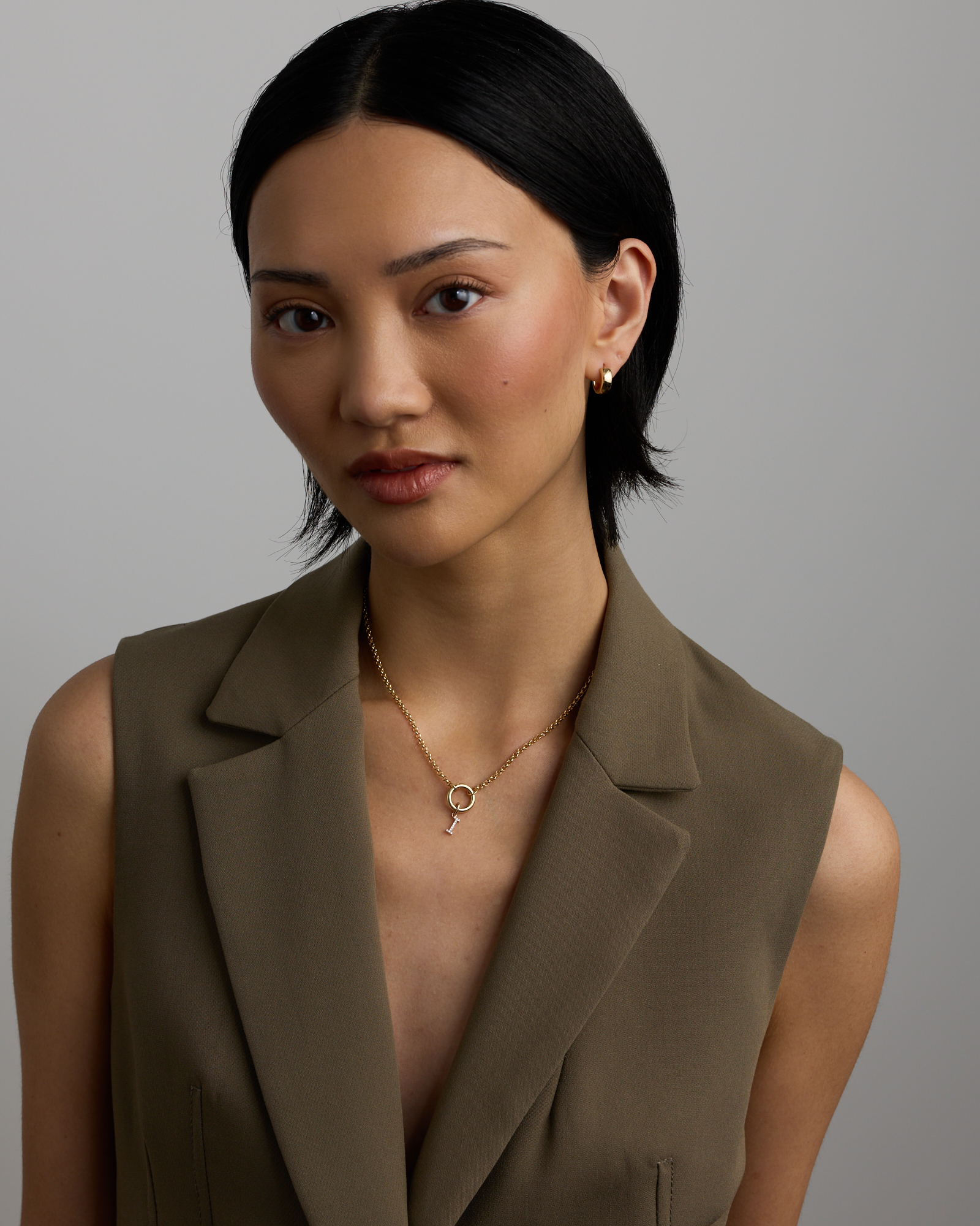 Diamond Letter I Initial Pendant in 10kt Yellow Gold