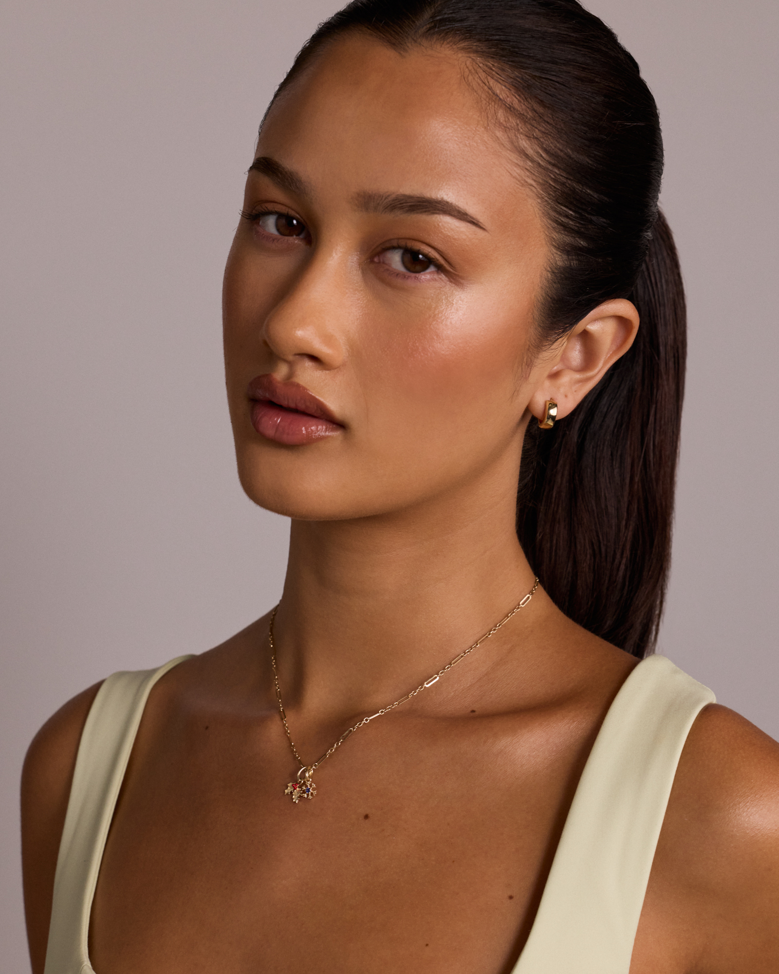 Holly Pendant in 10kt Yellow Gold