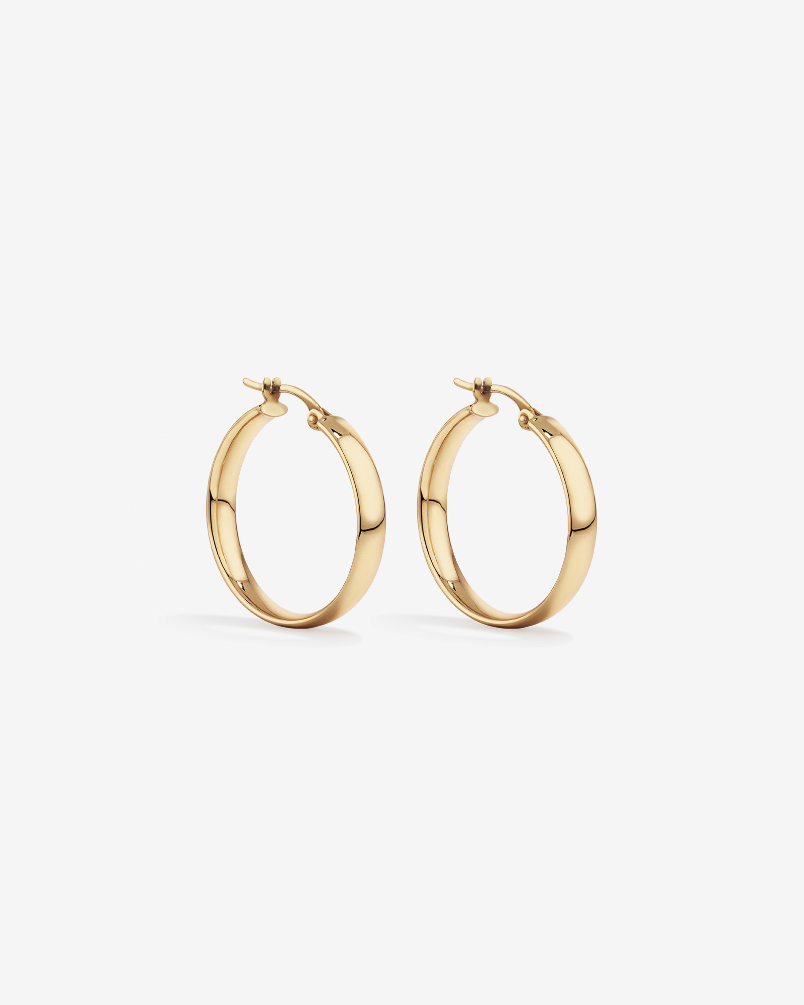 20mm Round Hoop Earrings in 10kt Yellow Gold