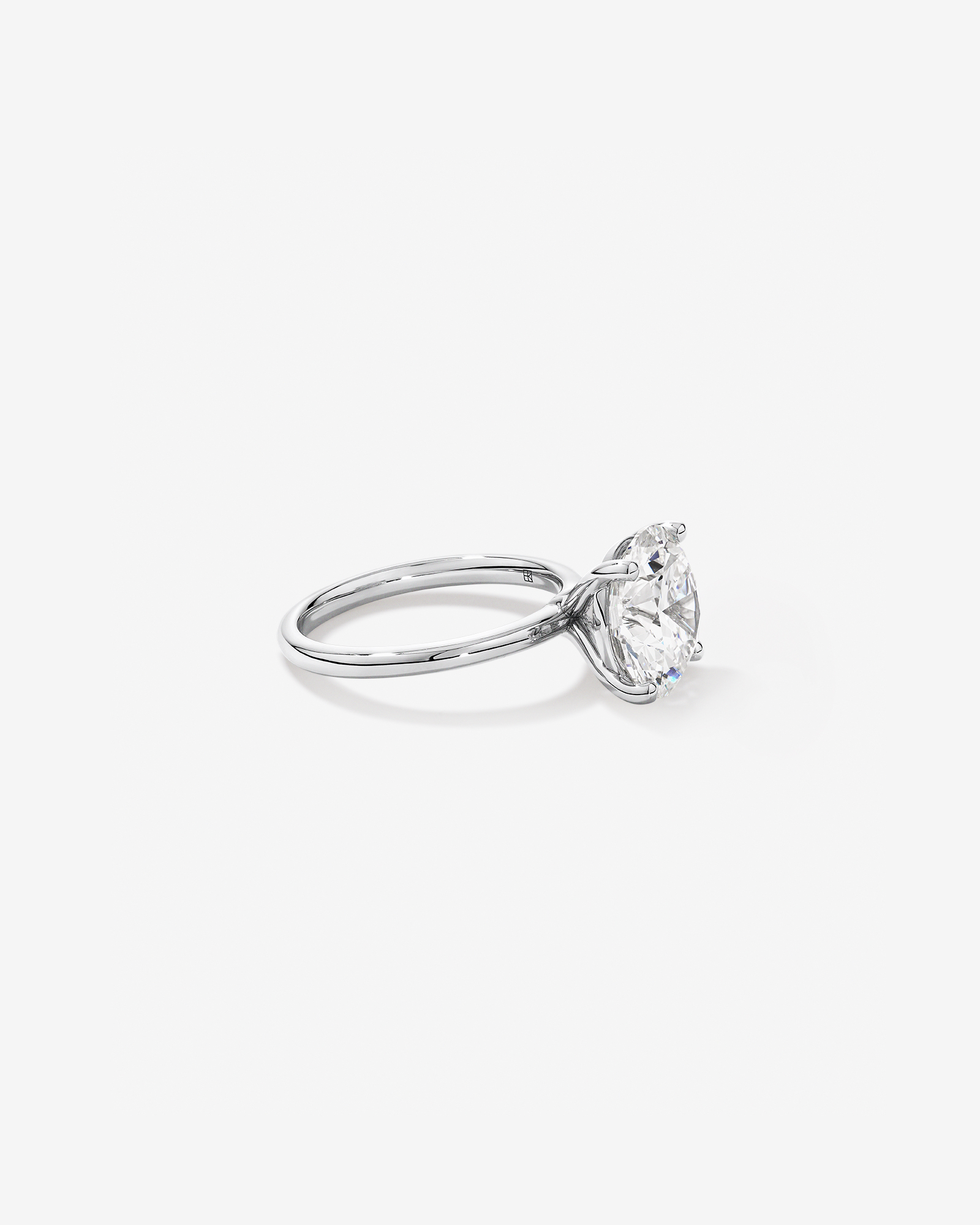 Carat TW Round Brilliant Laboratory-Grown Diamond Solitaire Engagement Ring Platinum