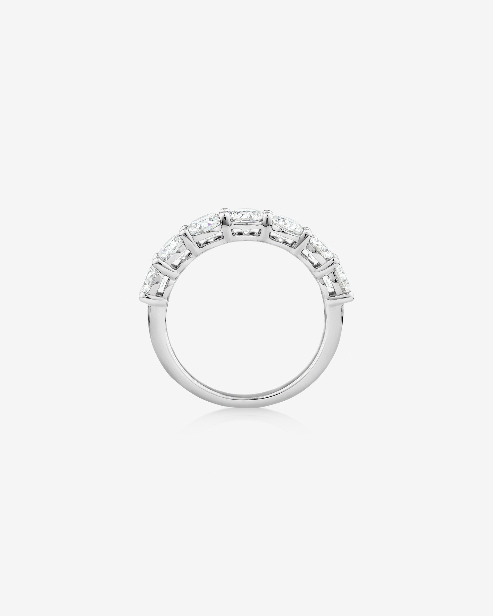 Alliance en or blanc 14 K avec diamants créés en laboratoire totalisant 2 ct