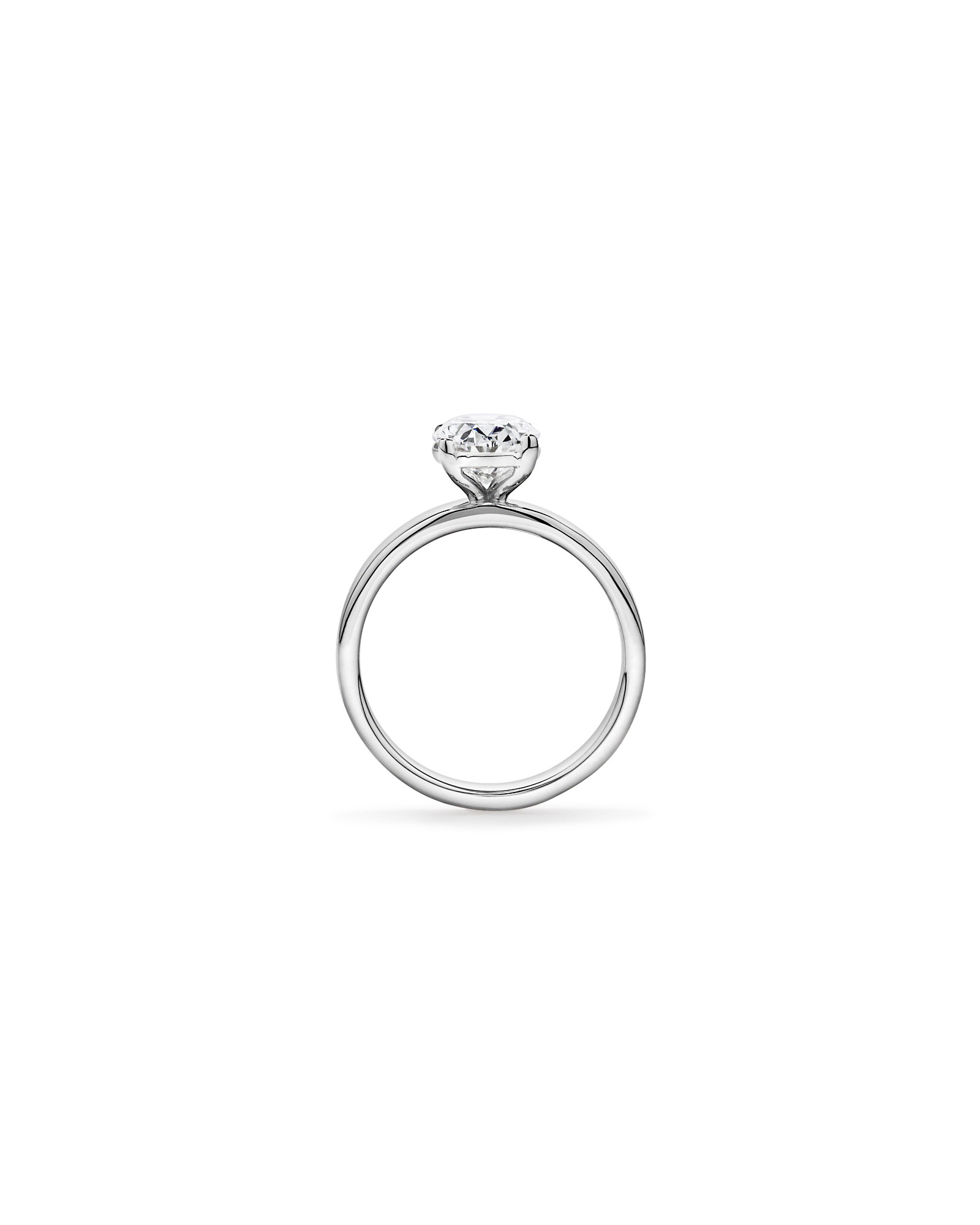 Bague solitaire en or blanc 14 carats sertie d'un diamant ovale de 2,00 cultivé laboratoire