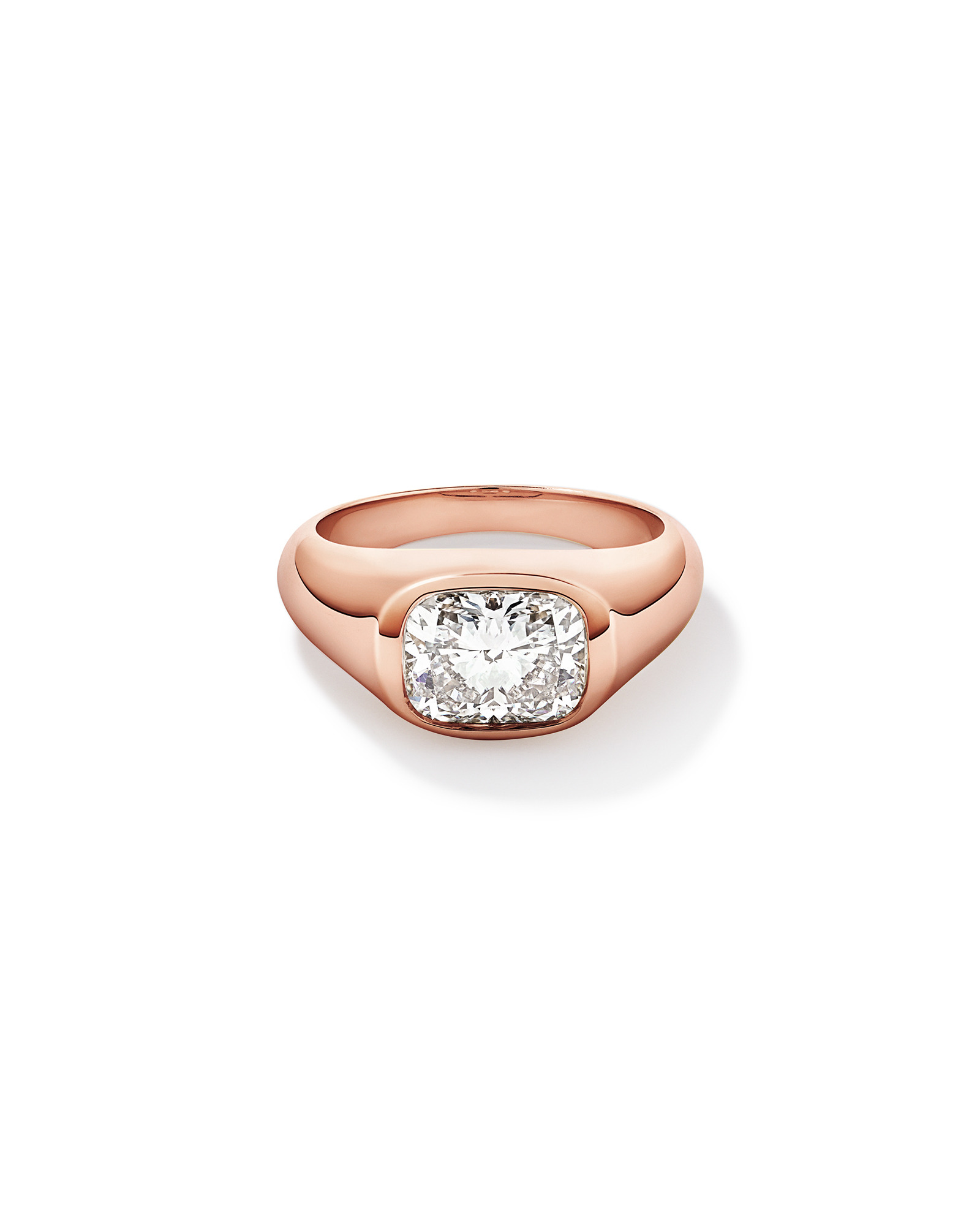 Bague en or rose 14 carats sertie d'un diamant de laboratoire taille coussin allongé 2,00
