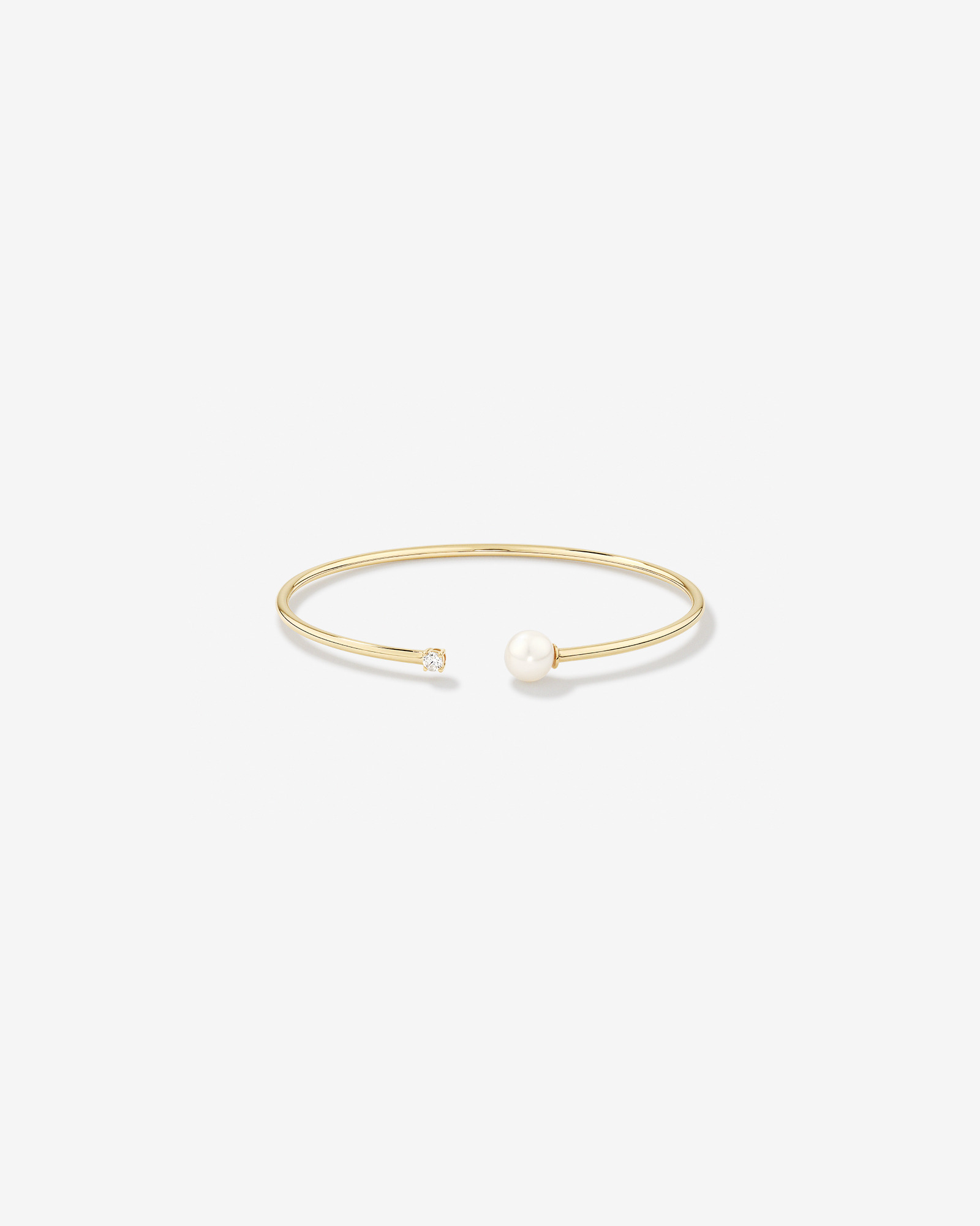 Perle d'eau douce cultivée et diamant Torque Bangle en or jaune 10 carats