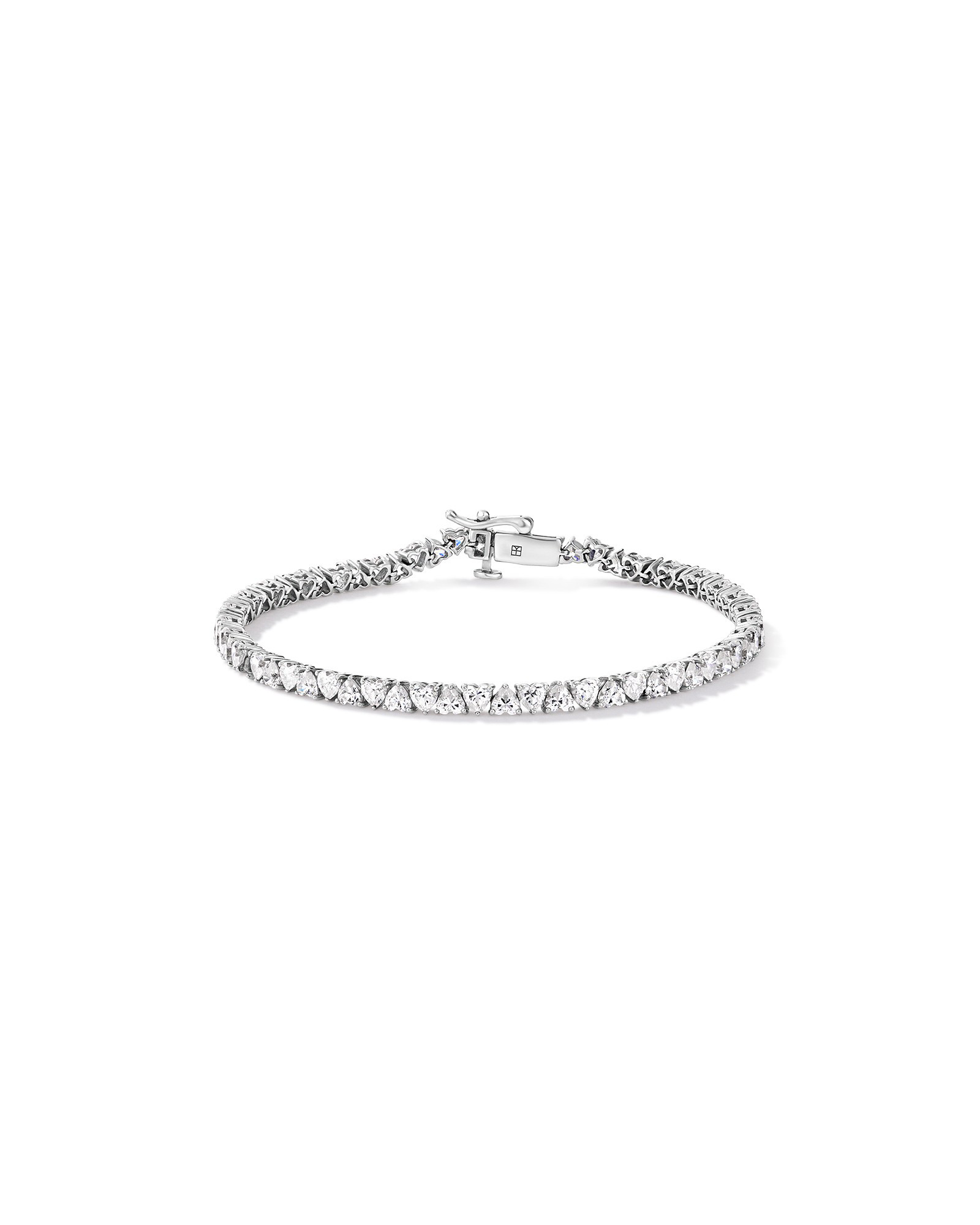 Bracelet de tennis en cœur en diamant cultivé en laboratoire de 6,60 carats TW en or blanc 10 carats