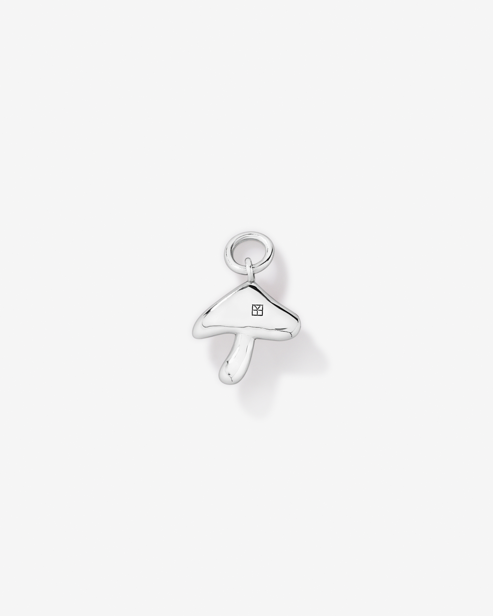 Charme de boucle d’oreille champignon rouge en argent sterling