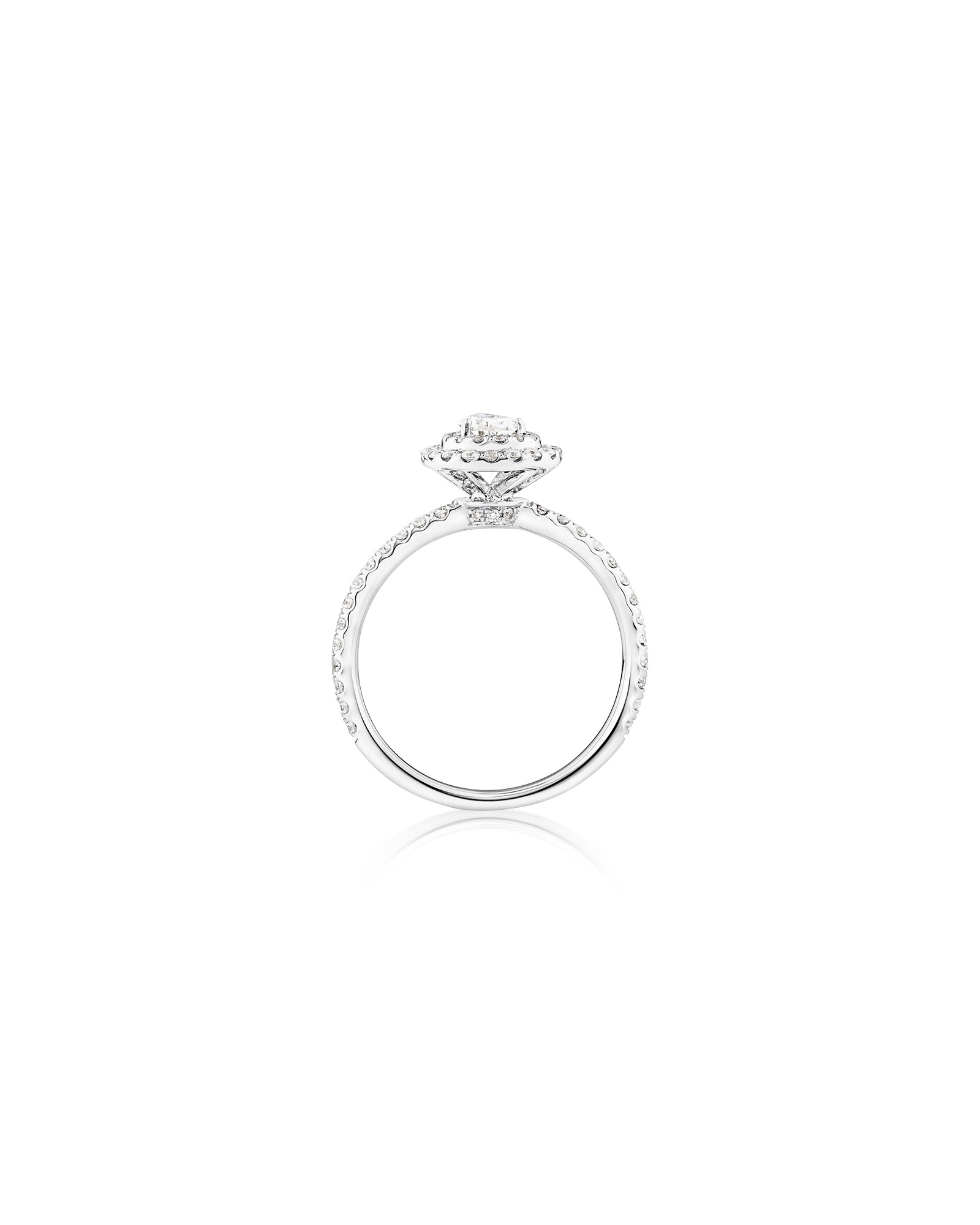 Bague à halo double en or blanc 18 K à diamants totalisant 0,71 ct