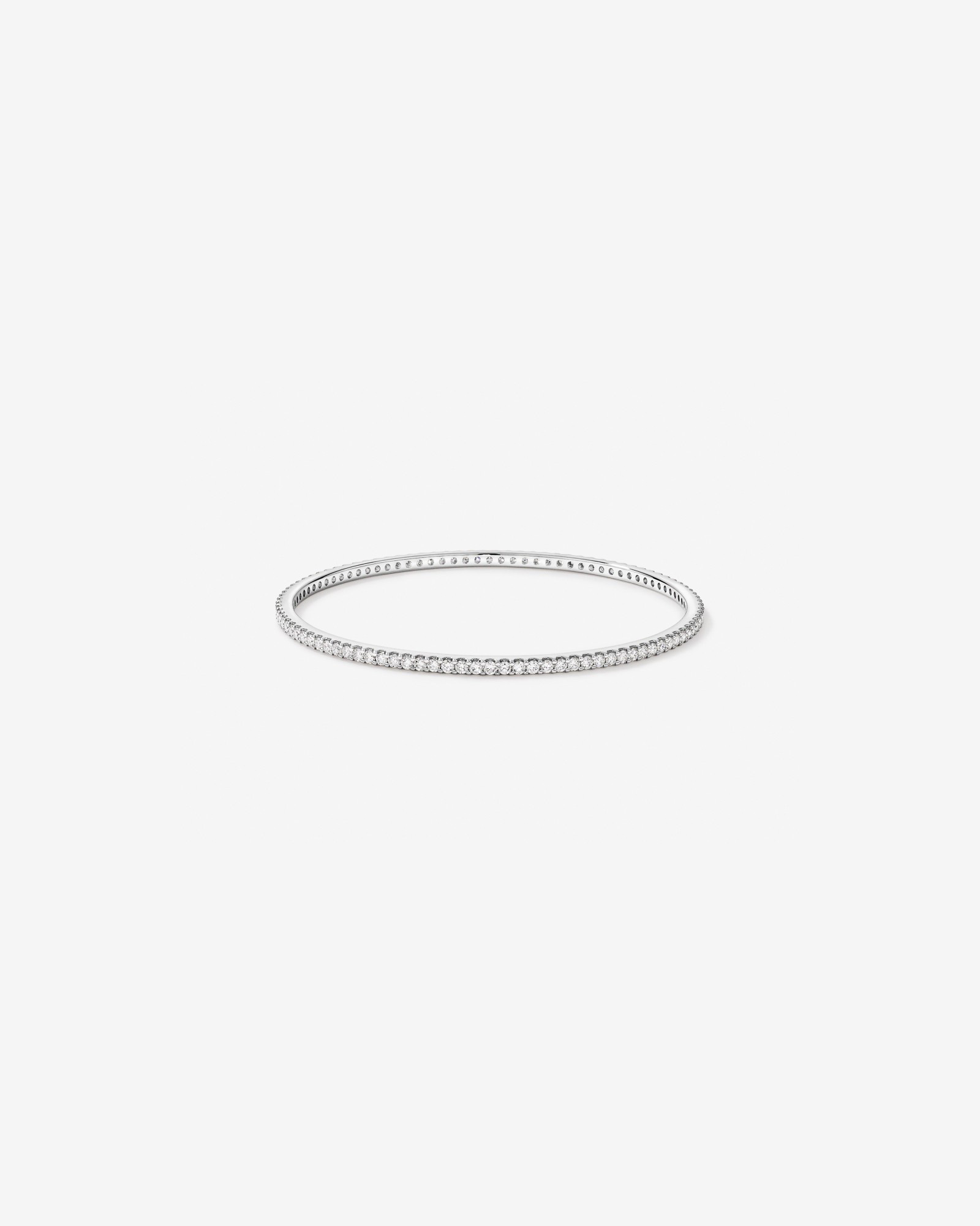 Bracelet ovale ovale en diamant cultivé en laboratoire 3,00 carats en or blanc 10 carats