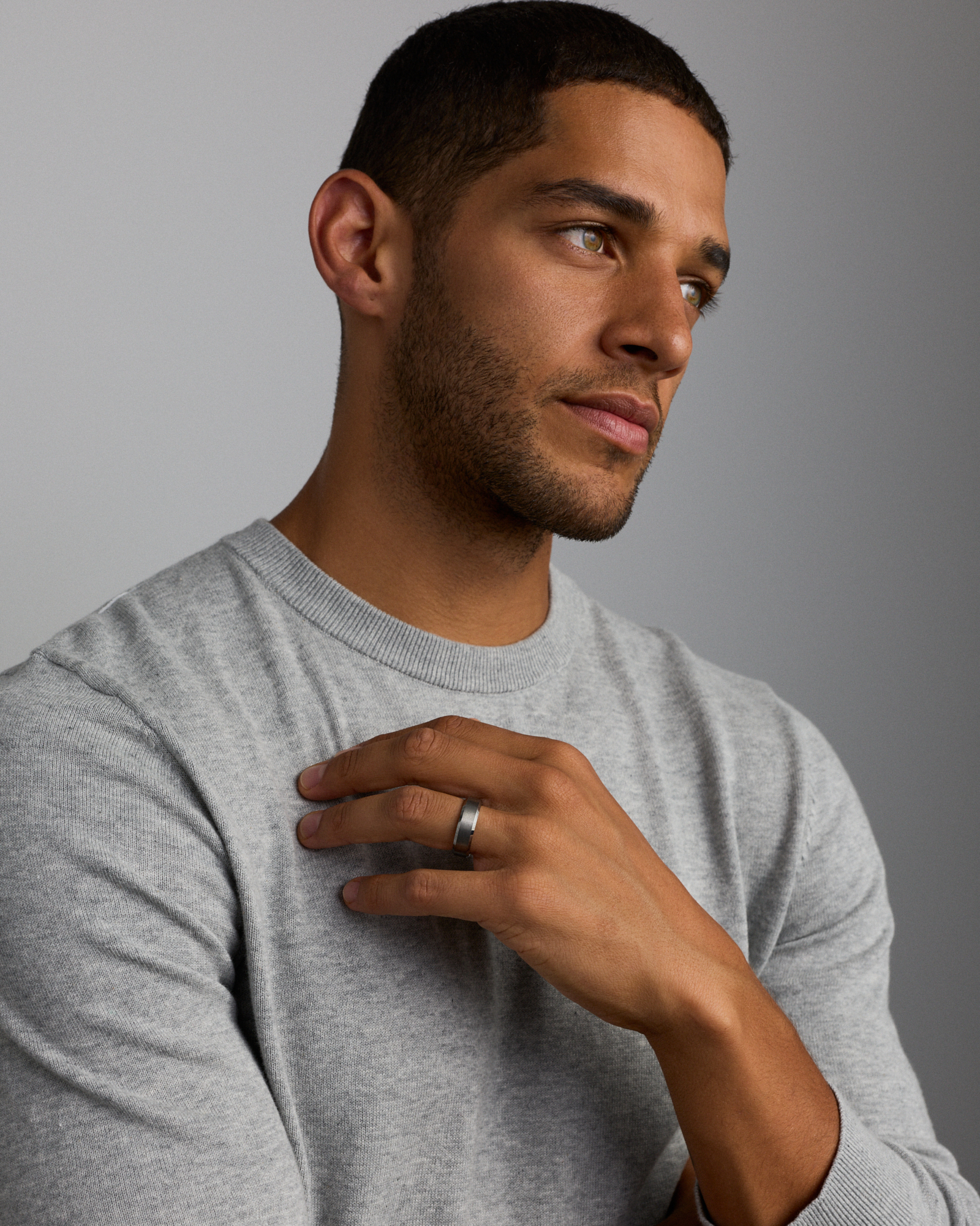 7mm Bevelled Edge Wedding Band in Tungsten