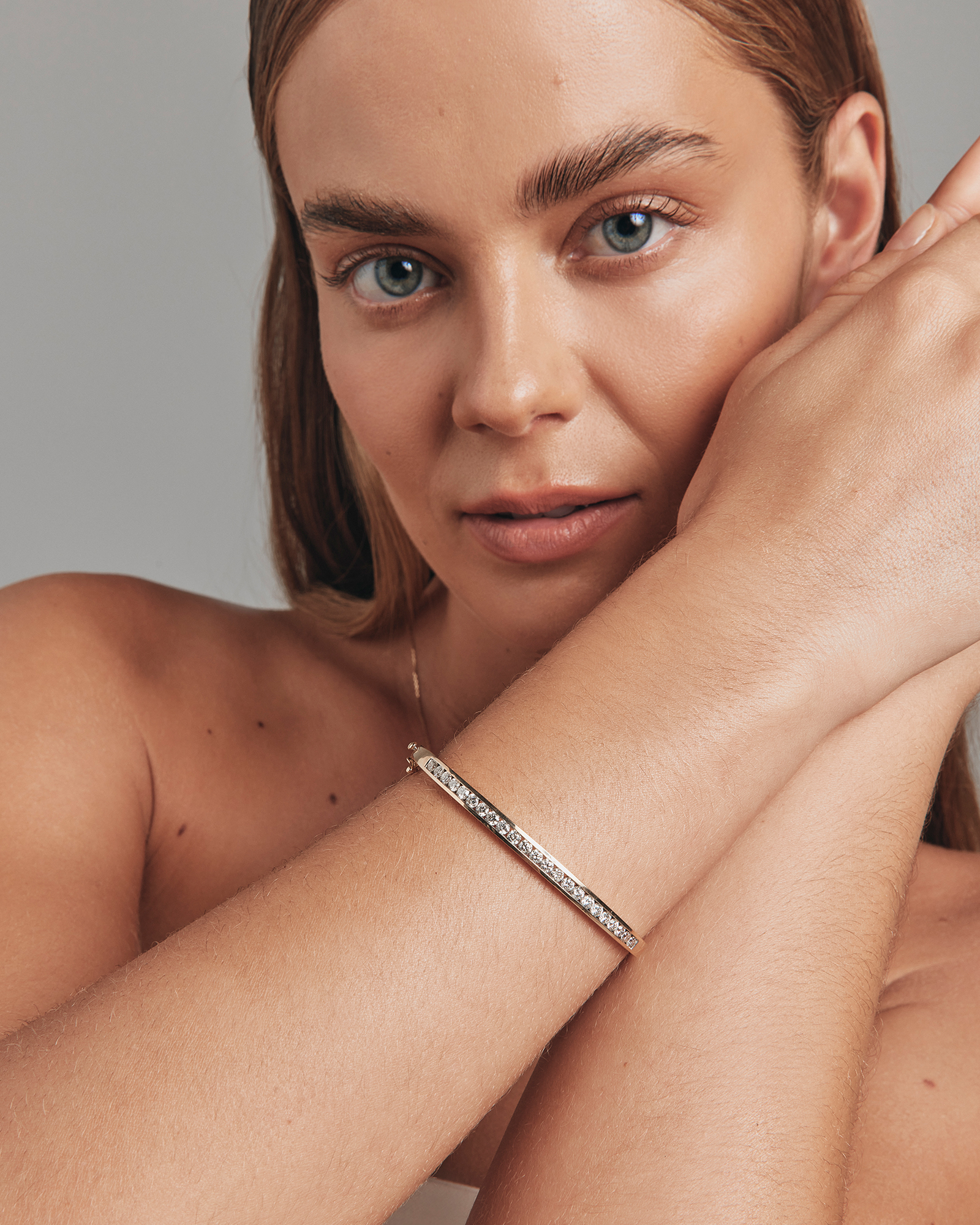 Bangle with 2 Carat TW Of Diamonds in 10kt Yellow Gold