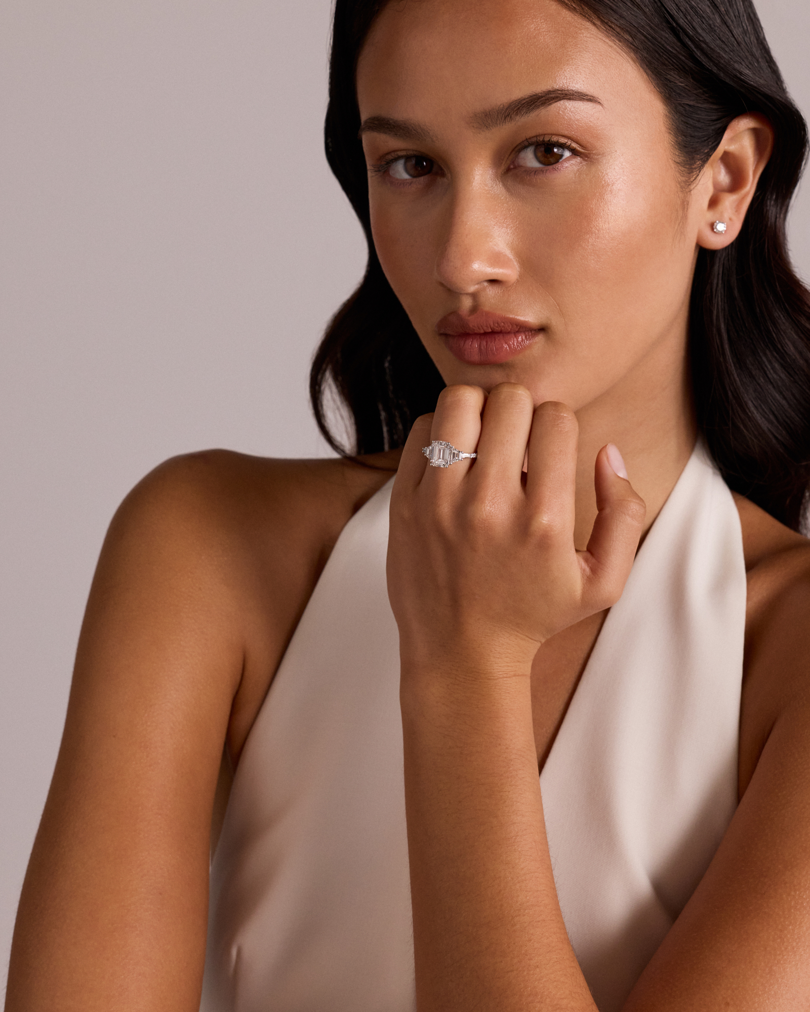 Bague de fiançailles en or blanc 18 carats avec diamant laboratoire taille émeraude 4,26